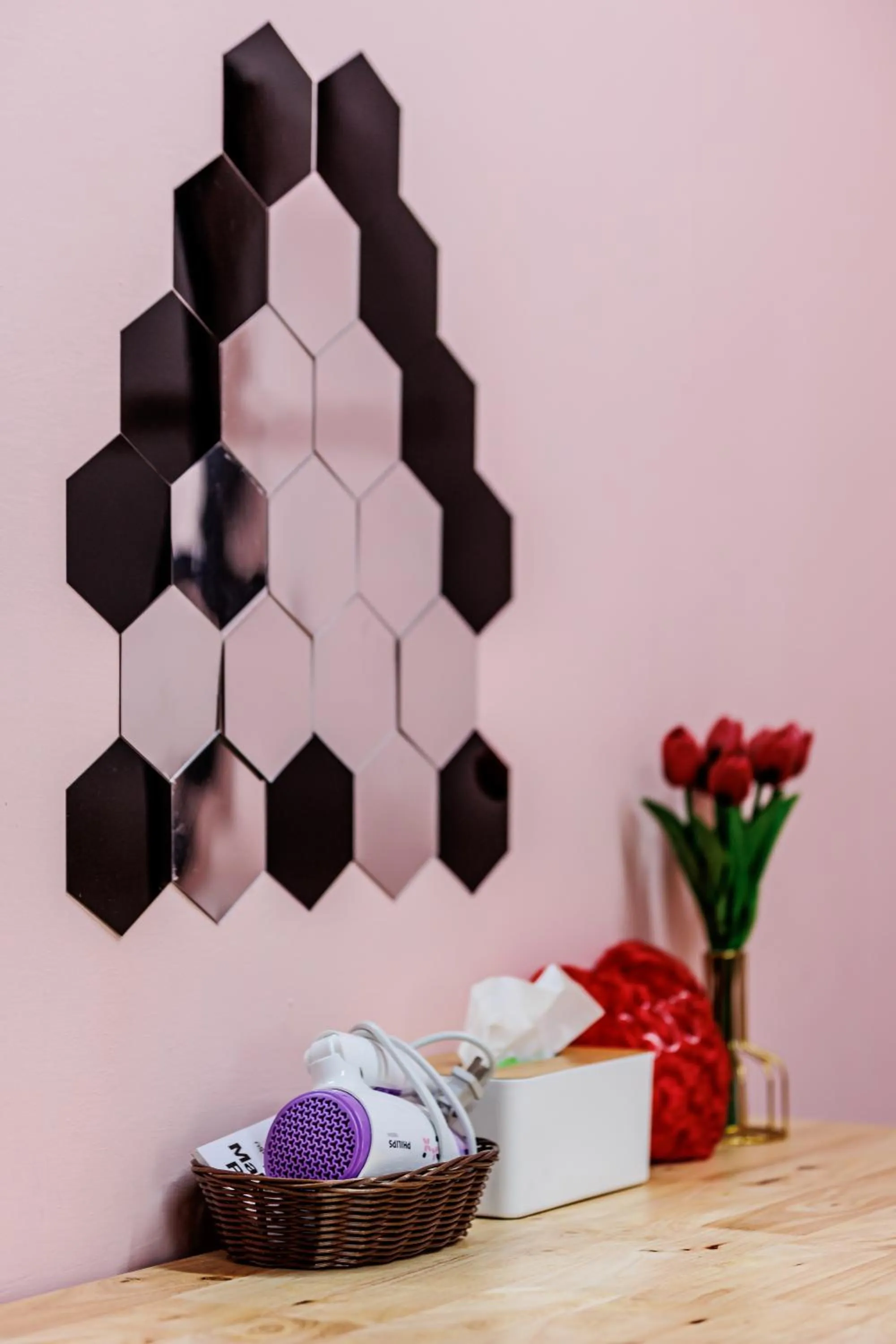 Decorative detail in Baan Mee Suk Ayutthaya