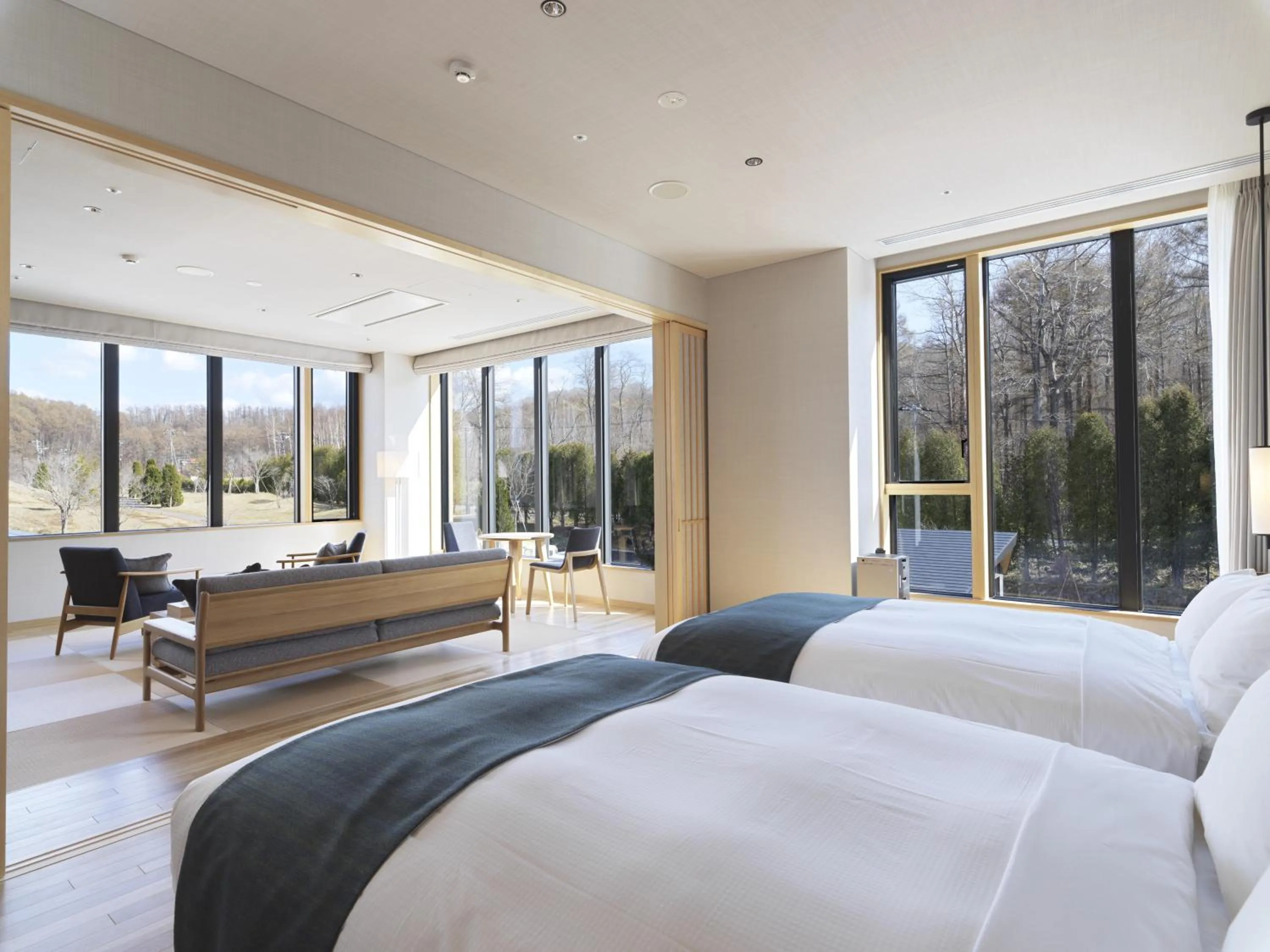 View (from property/room), Bed in Lake Toya Tsuruga Resort HIKARINOUTA