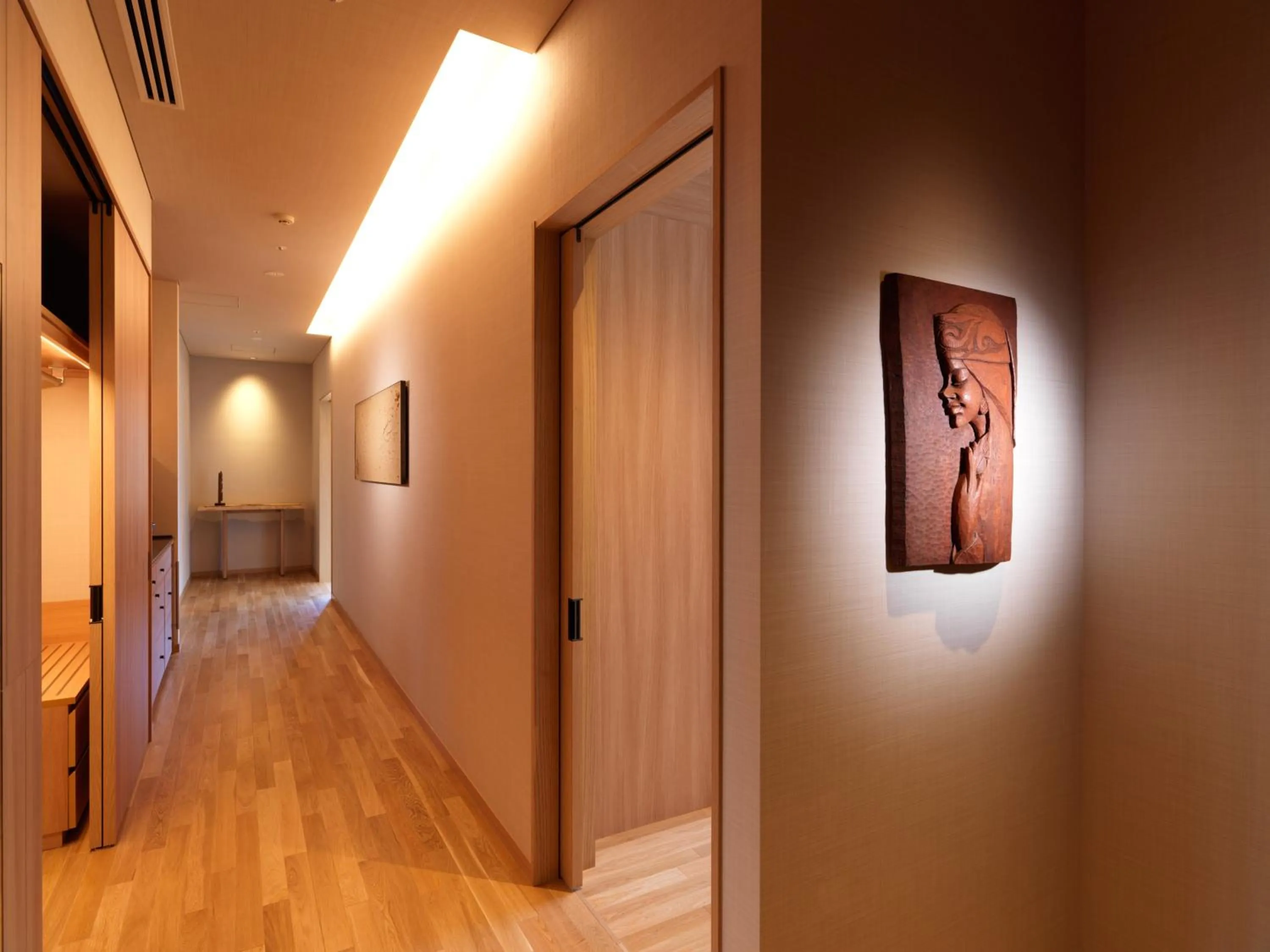 Photo of the whole room in Lake Toya Tsuruga Resort HIKARINOUTA