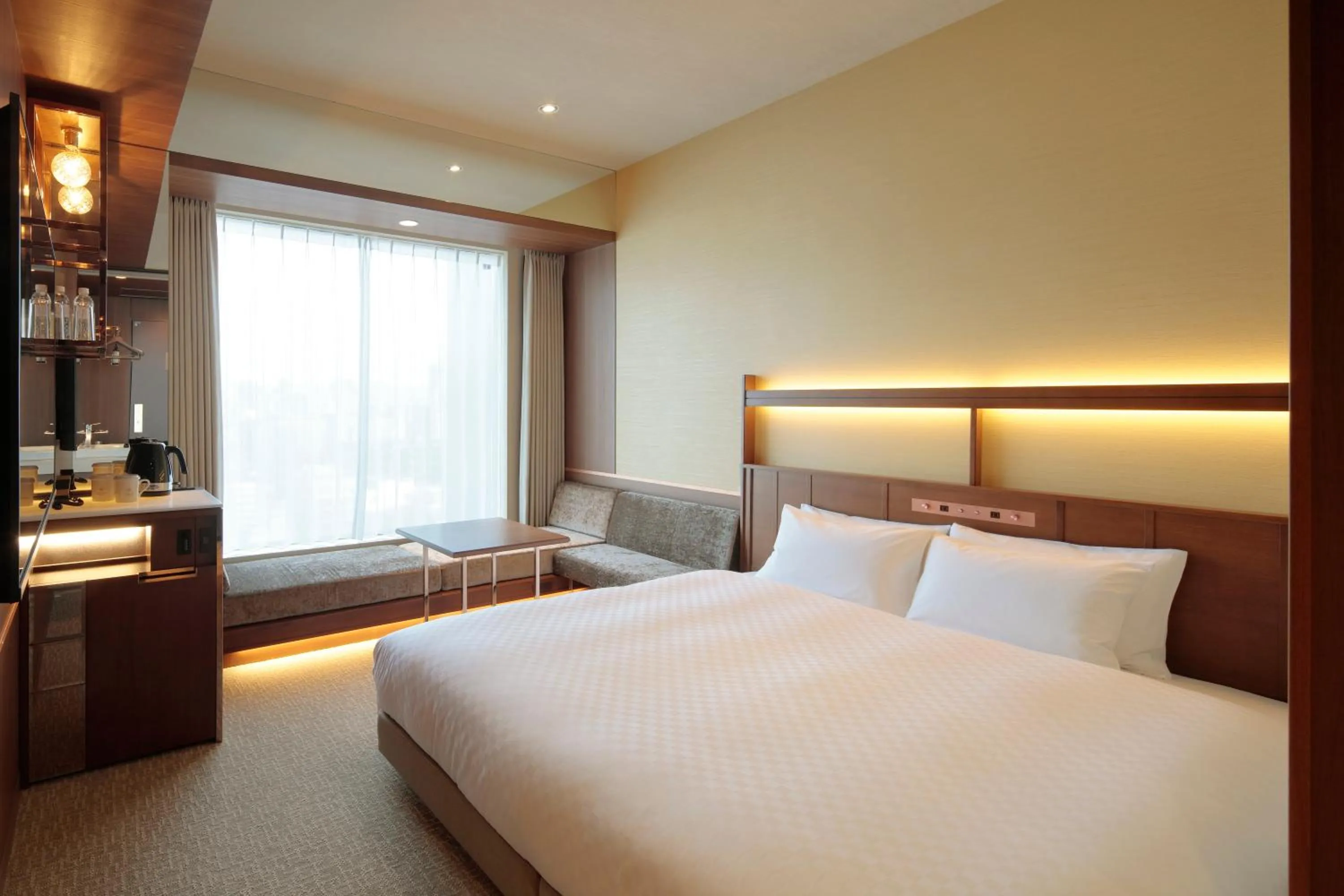 Photo of the whole room, Bed in Candeo Hotels Osaka Shinsaibashi