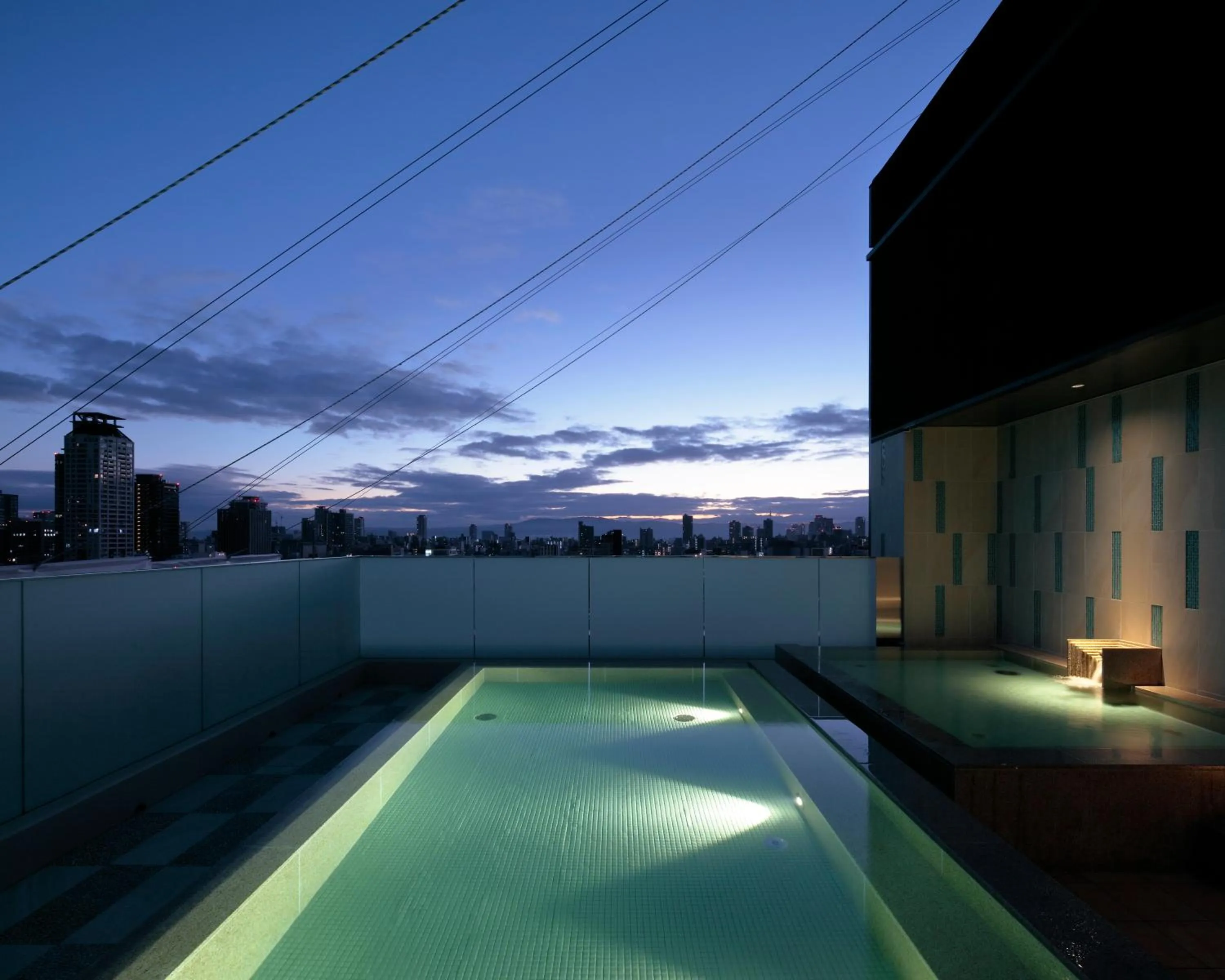 Open Air Bath in Candeo Hotels Osaka Shinsaibashi