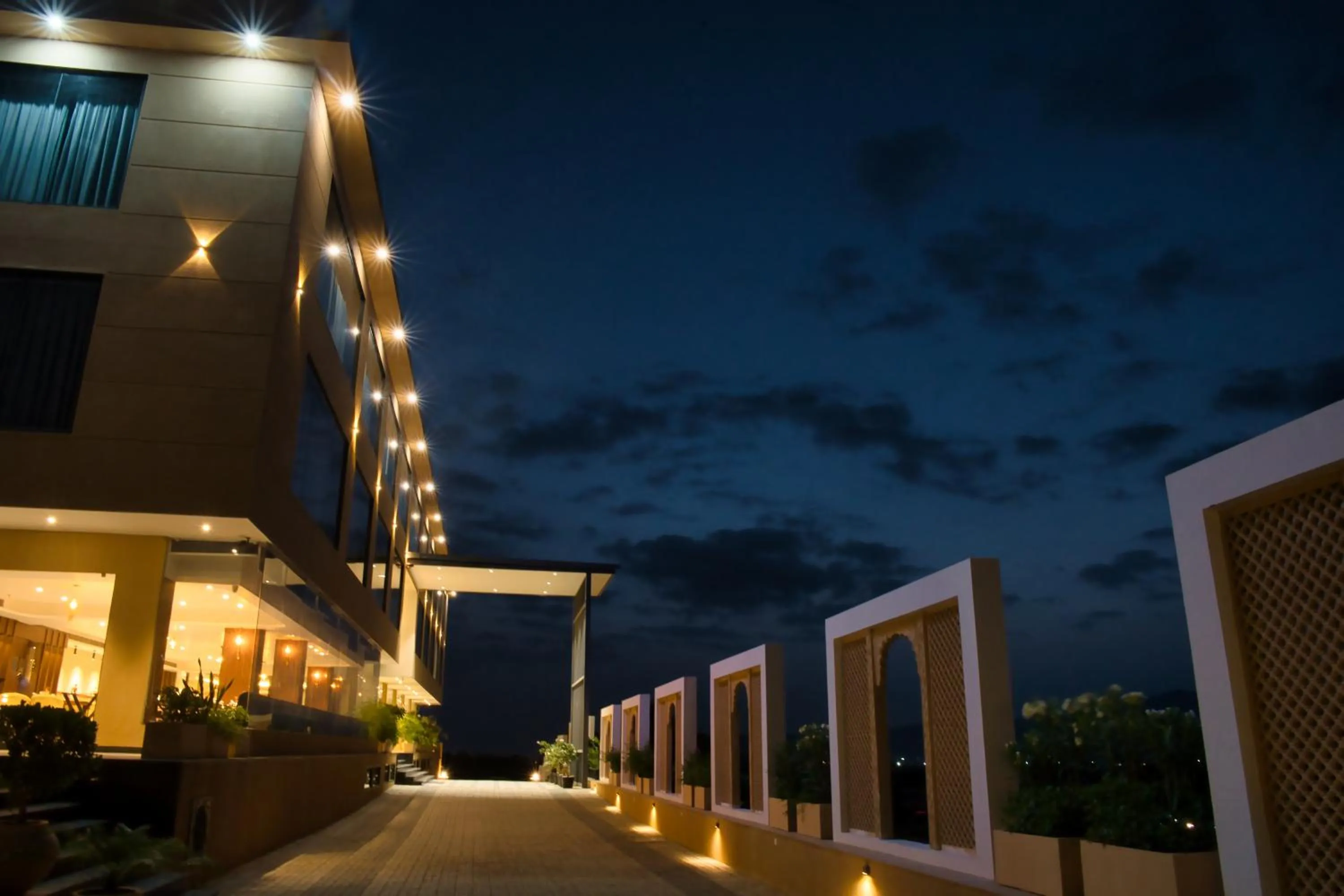 Facade/entrance in Nu Horizen Crystal By Morpho