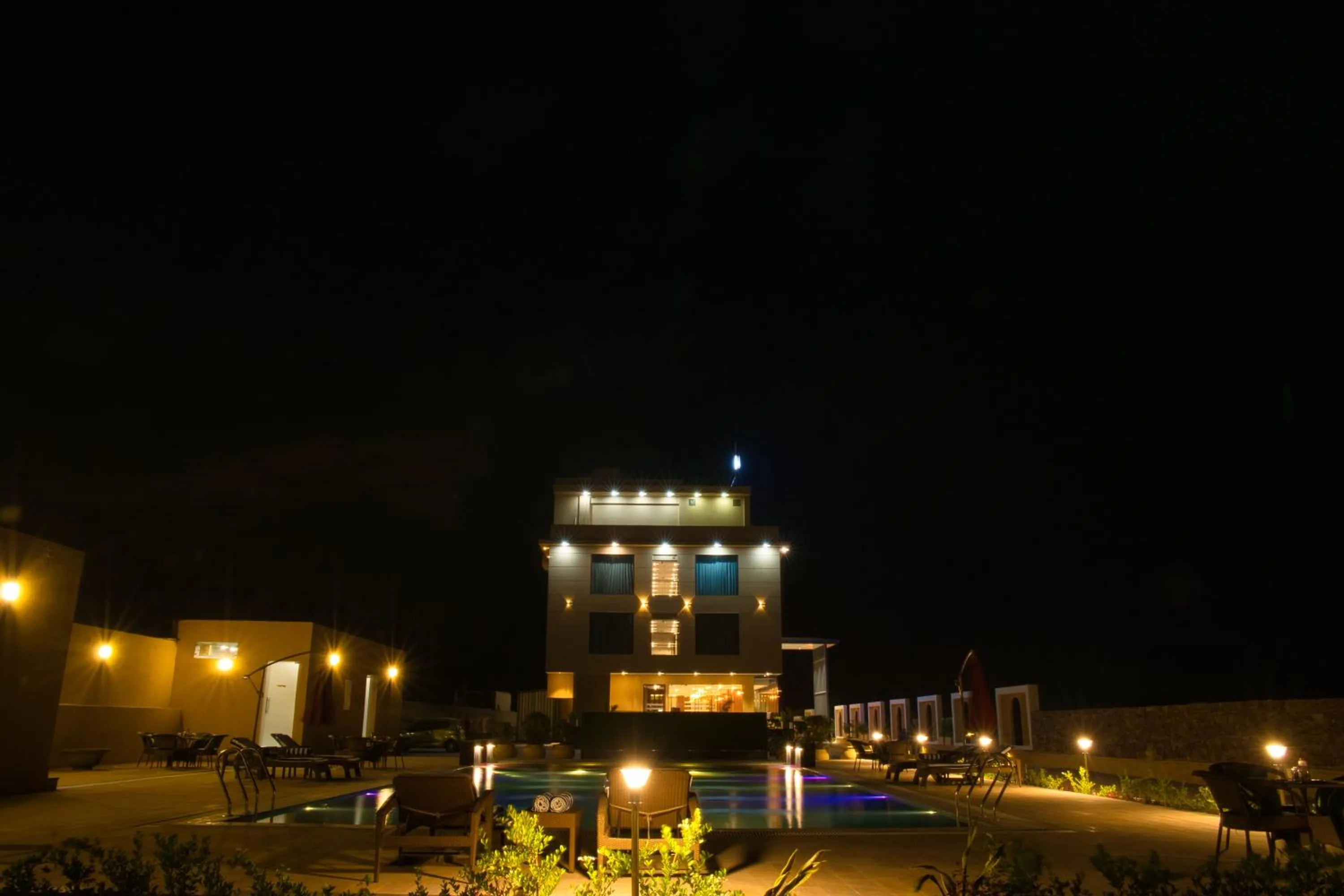 Night in Nu Horizen Crystal By Morpho