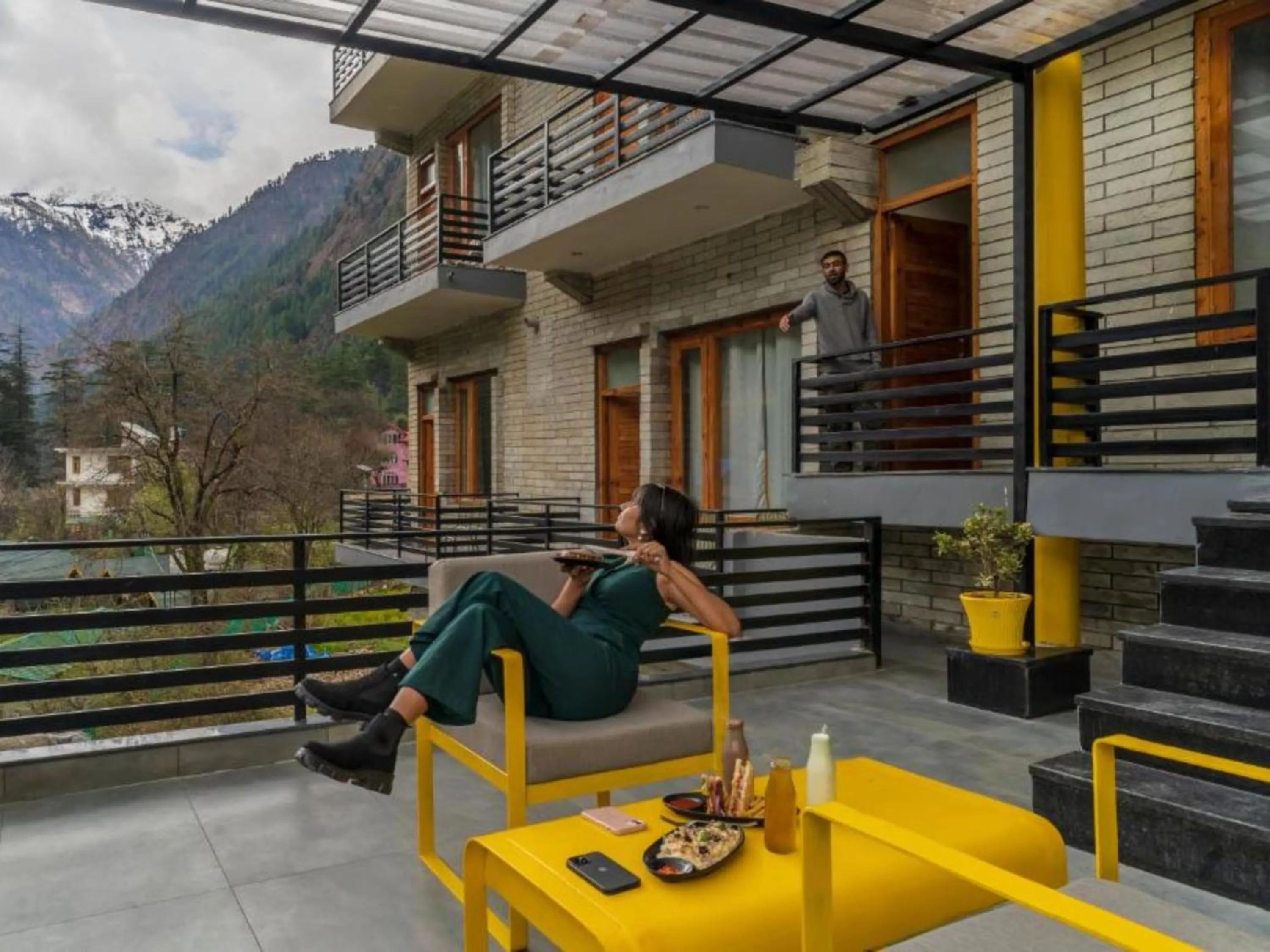 Day in The Hosteller Kasol, Parvati Valley