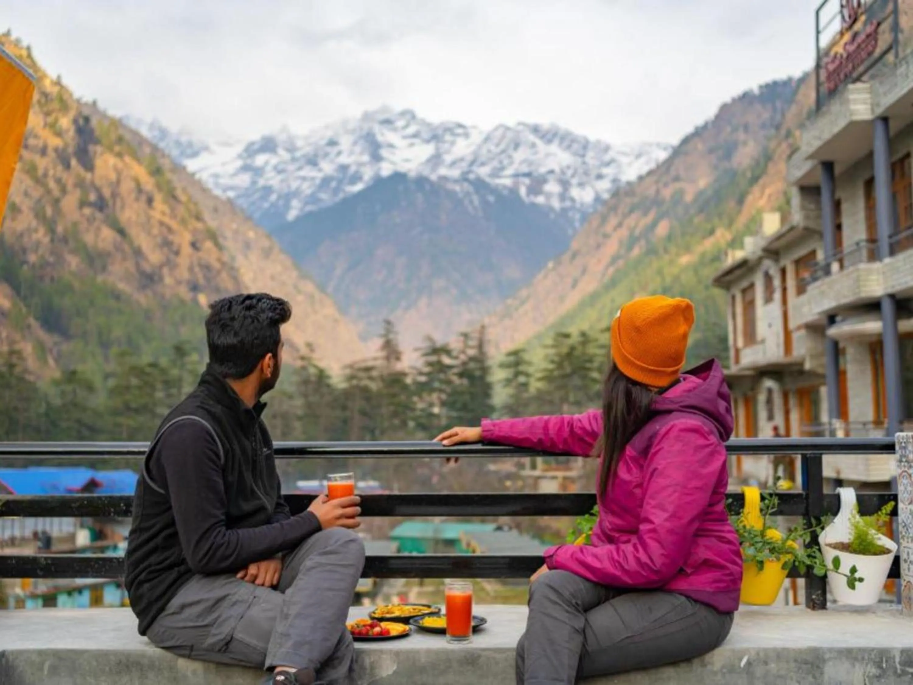Day in The Hosteller Kasol, Parvati Valley