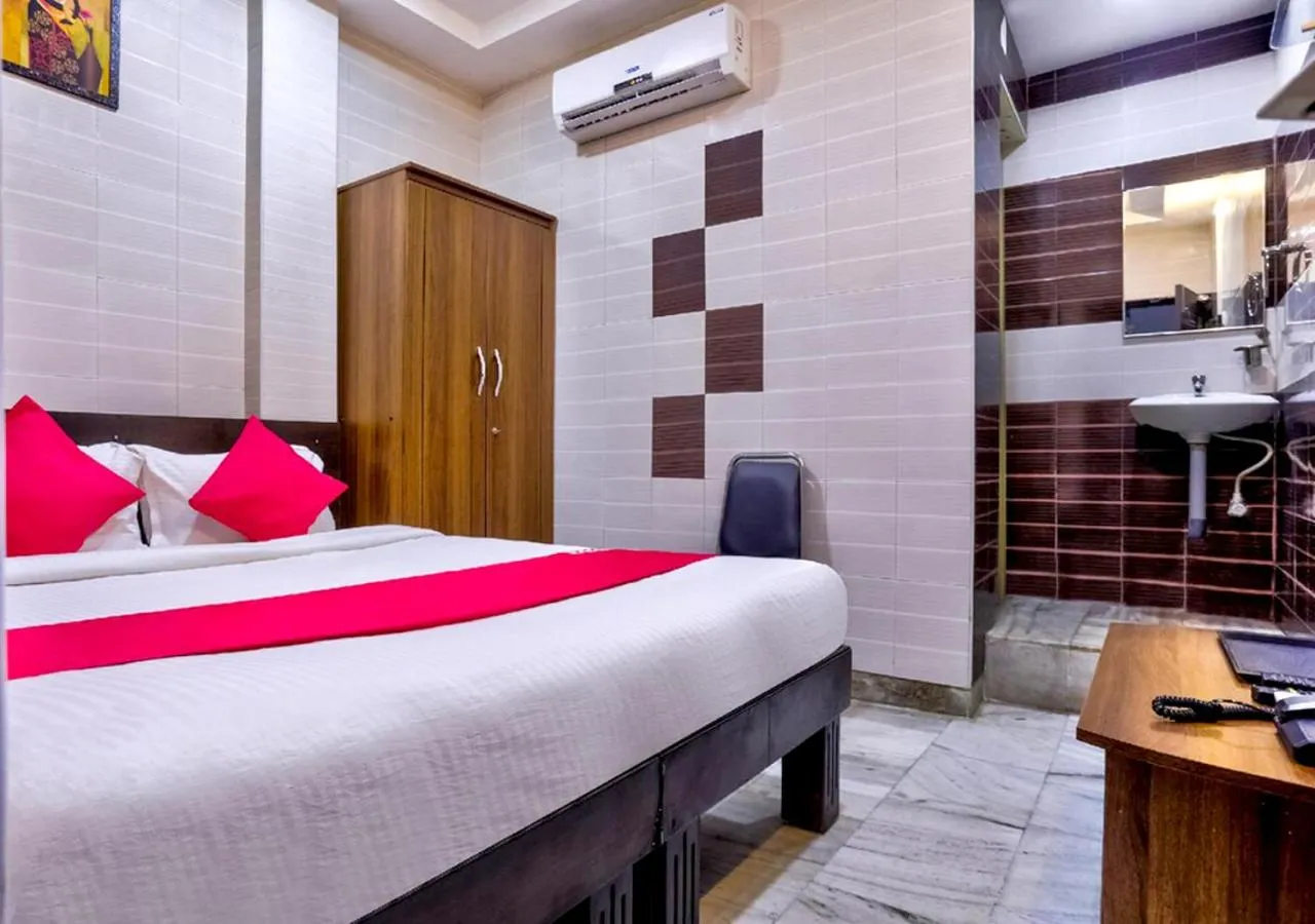 Bedroom, Bed in Chellam Residency