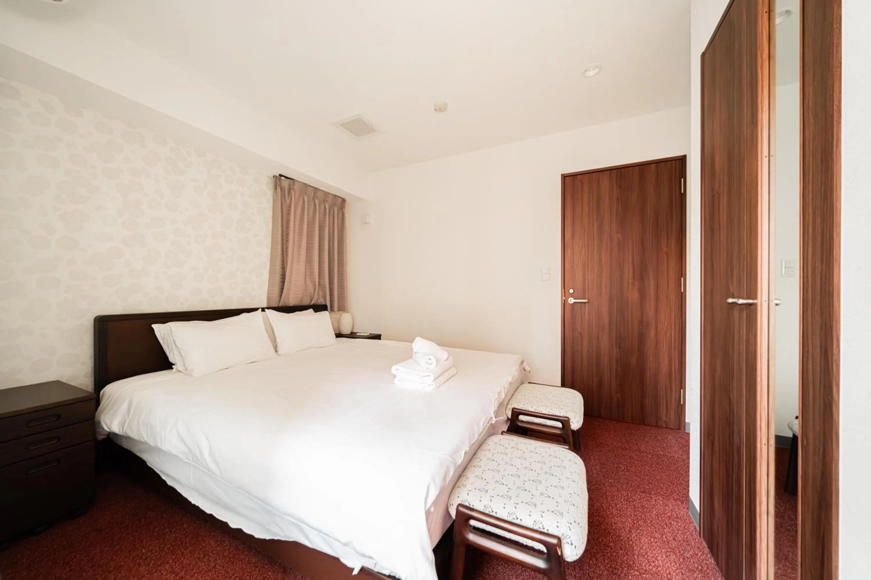 Bed in Serorin Light Hotel Tokyo