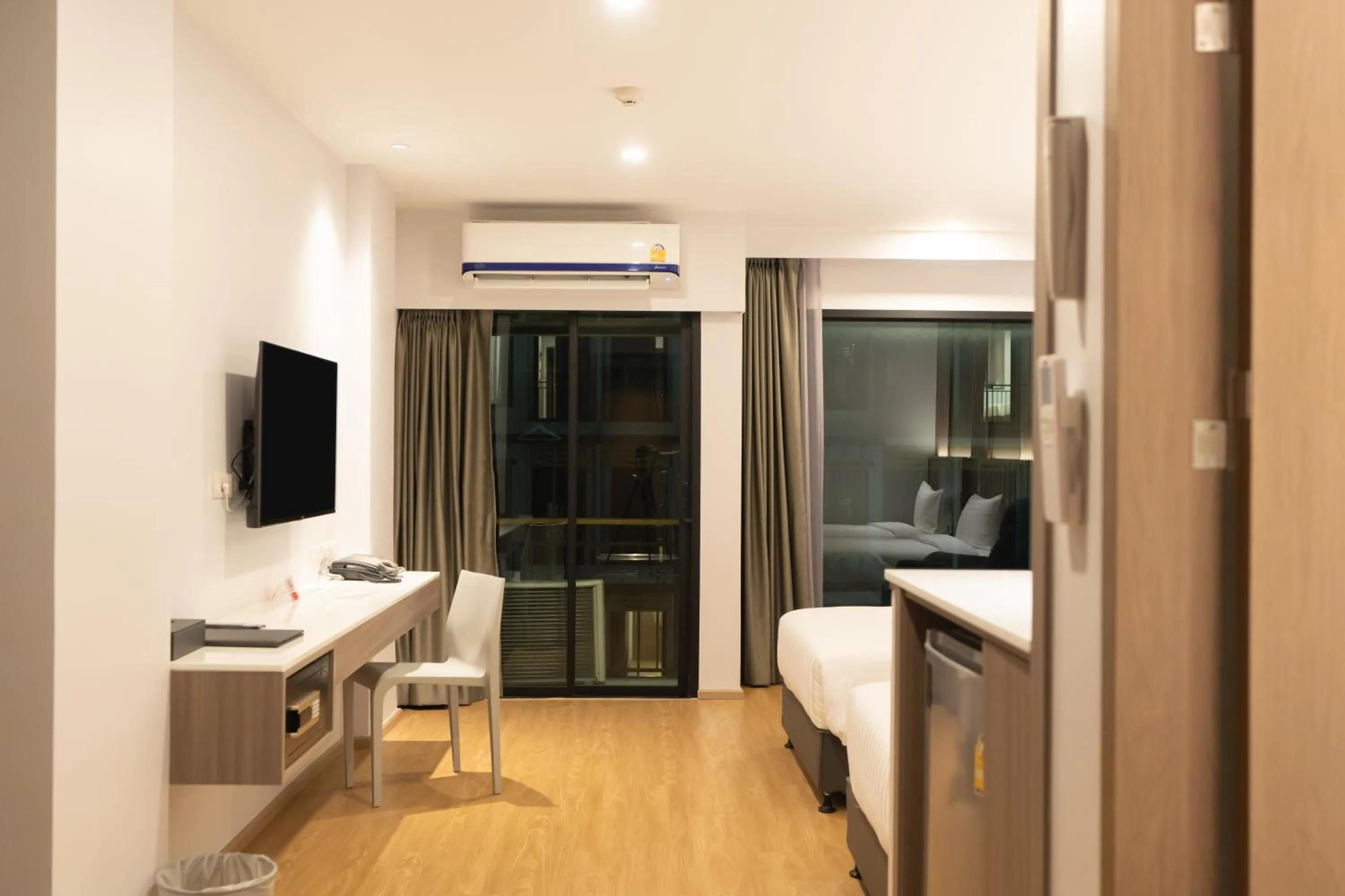 Bedroom, Bed in Crystal Srivaree Suvarnabhumi Hotel