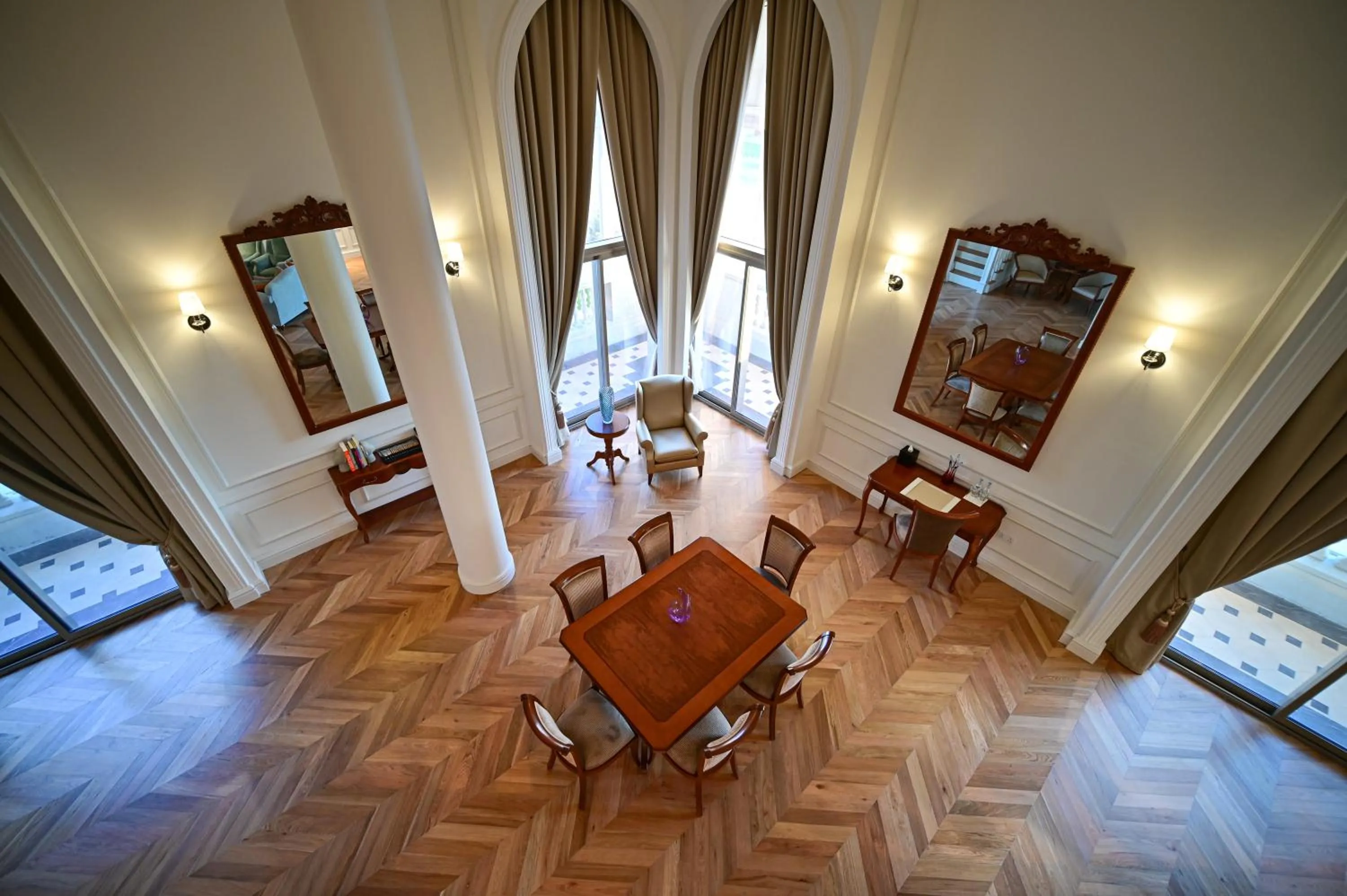 Living room in 21 High Street Residence By The Torch