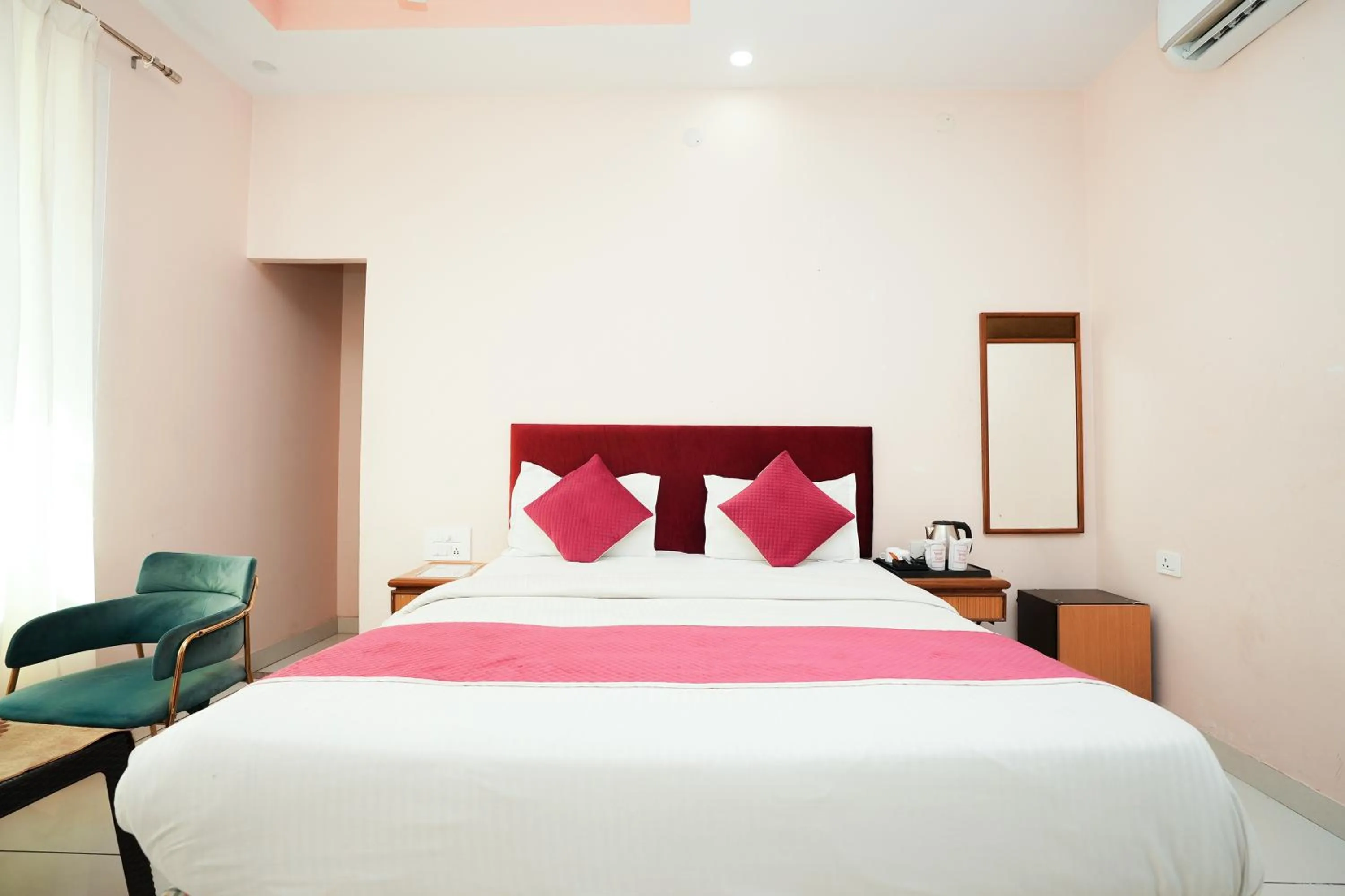 Bed in Agariya Haveli near Pichola Lake, Udaipur