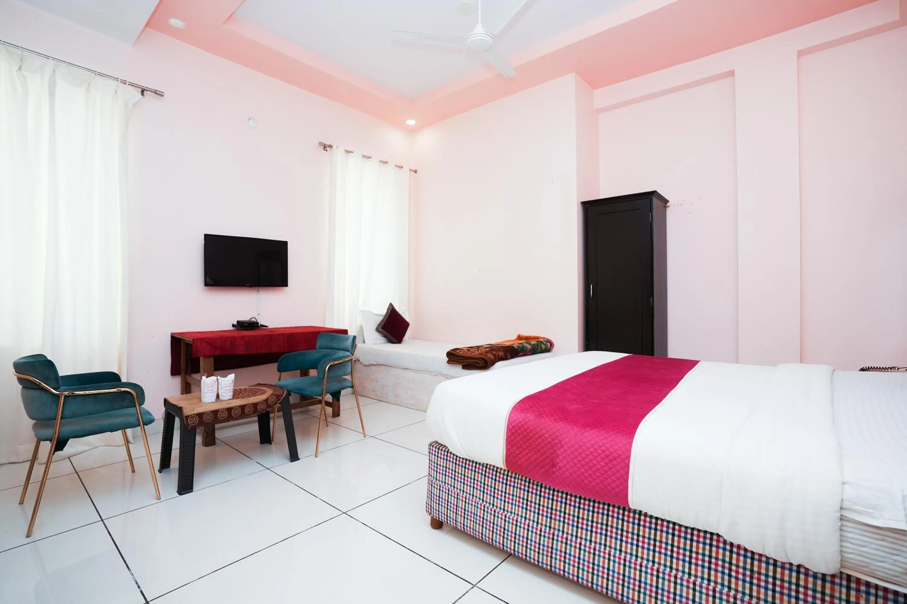 Bed in Agariya Haveli near Pichola Lake, Udaipur