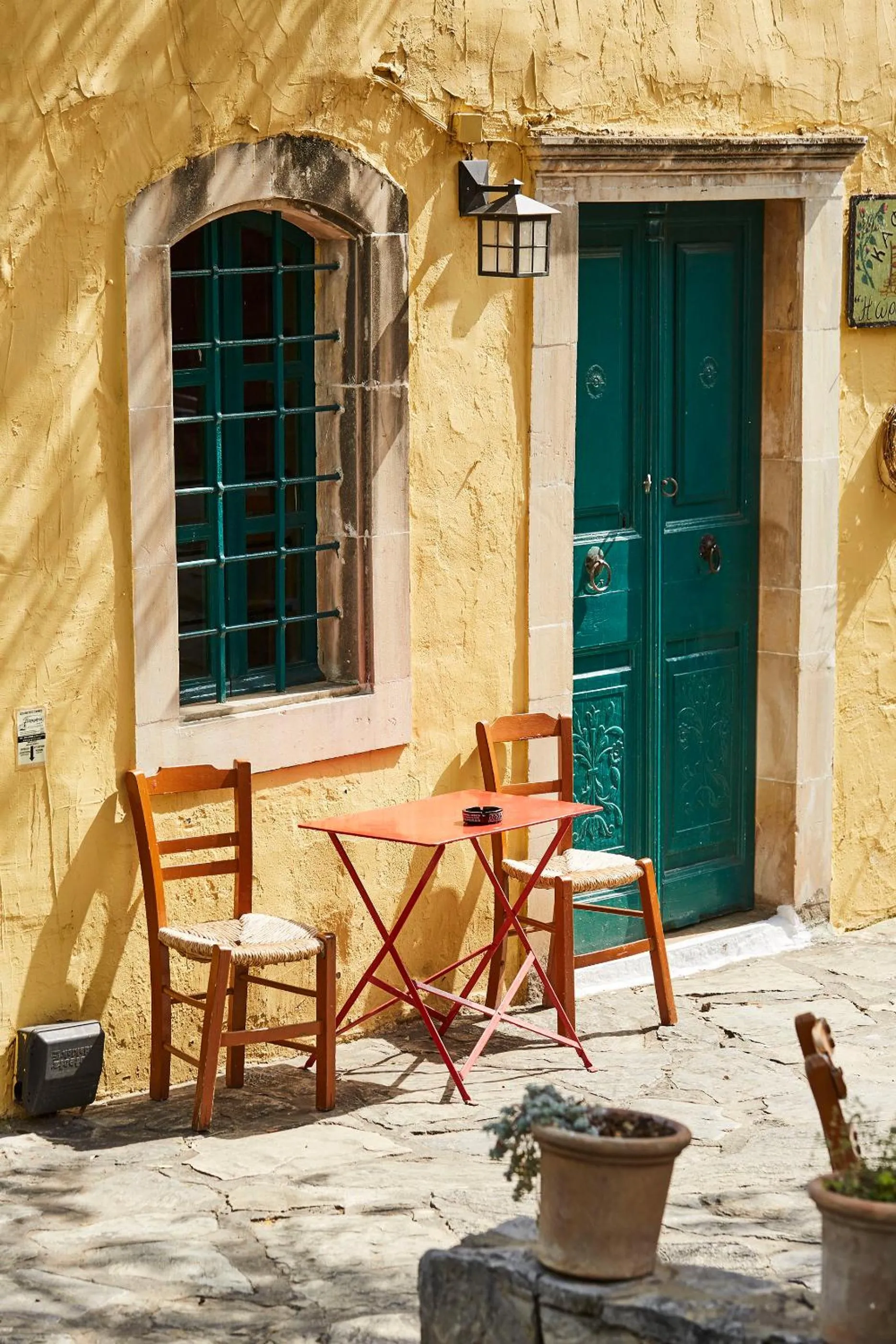 Restaurant/places to eat in Arolithos Traditional Village Hotel