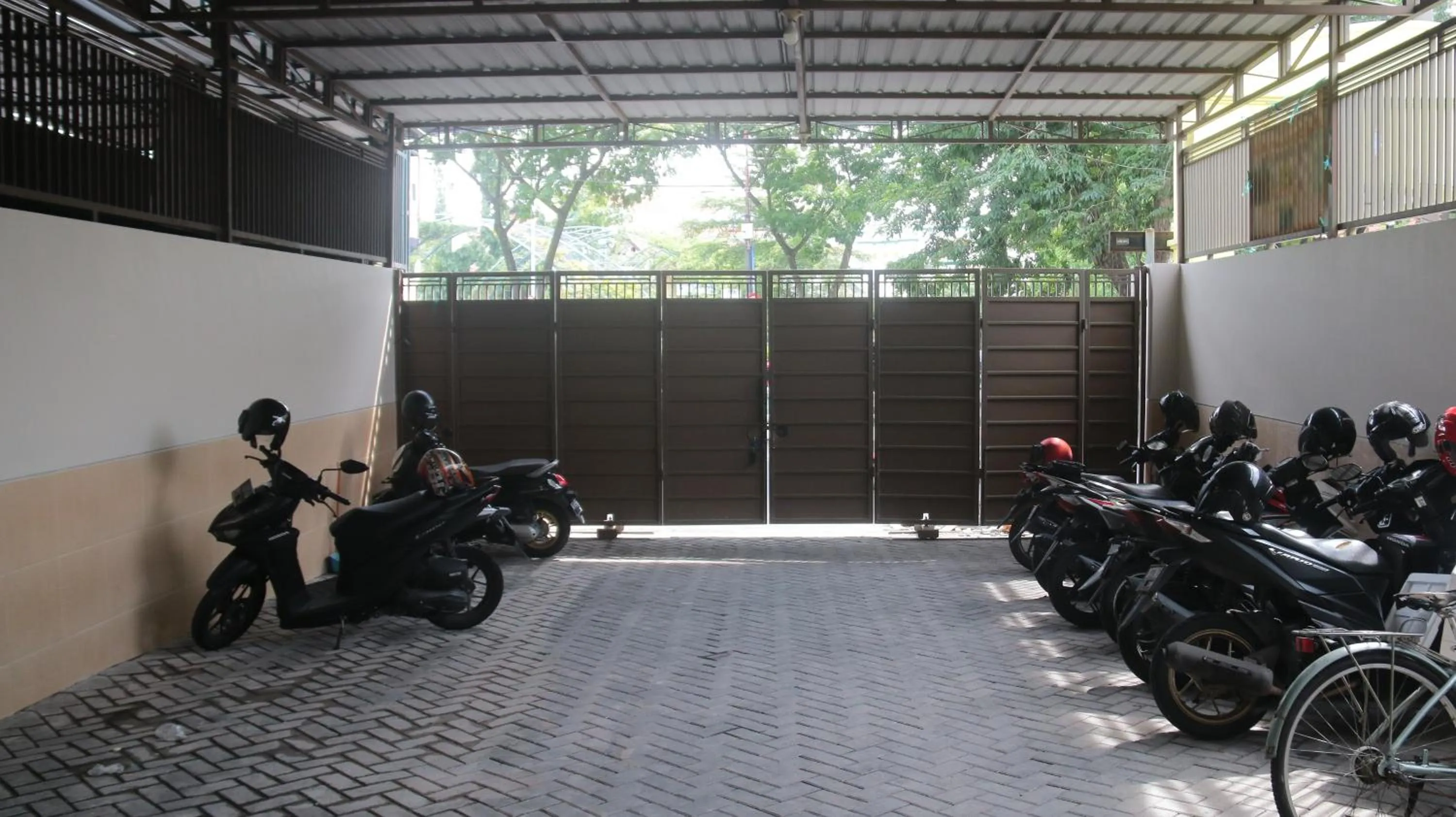 Parking in Aurora House Surabaya