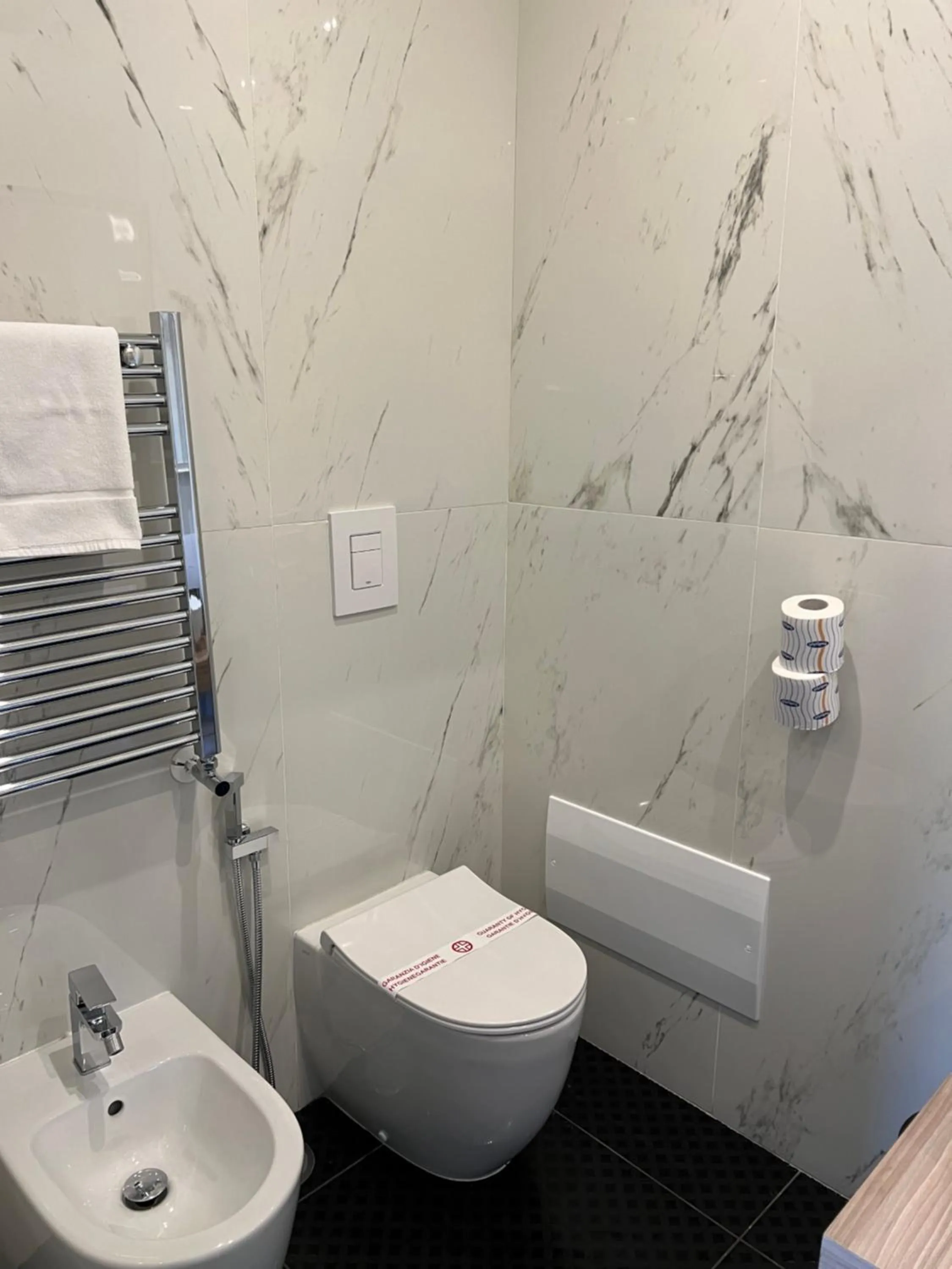 Bathroom in Sole Luxury Bed and Breakfast