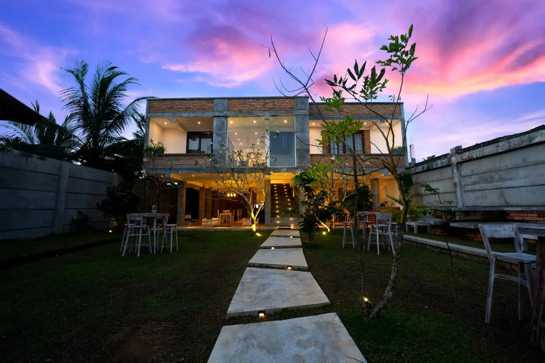 Ami Mirissa Ami Mirissa