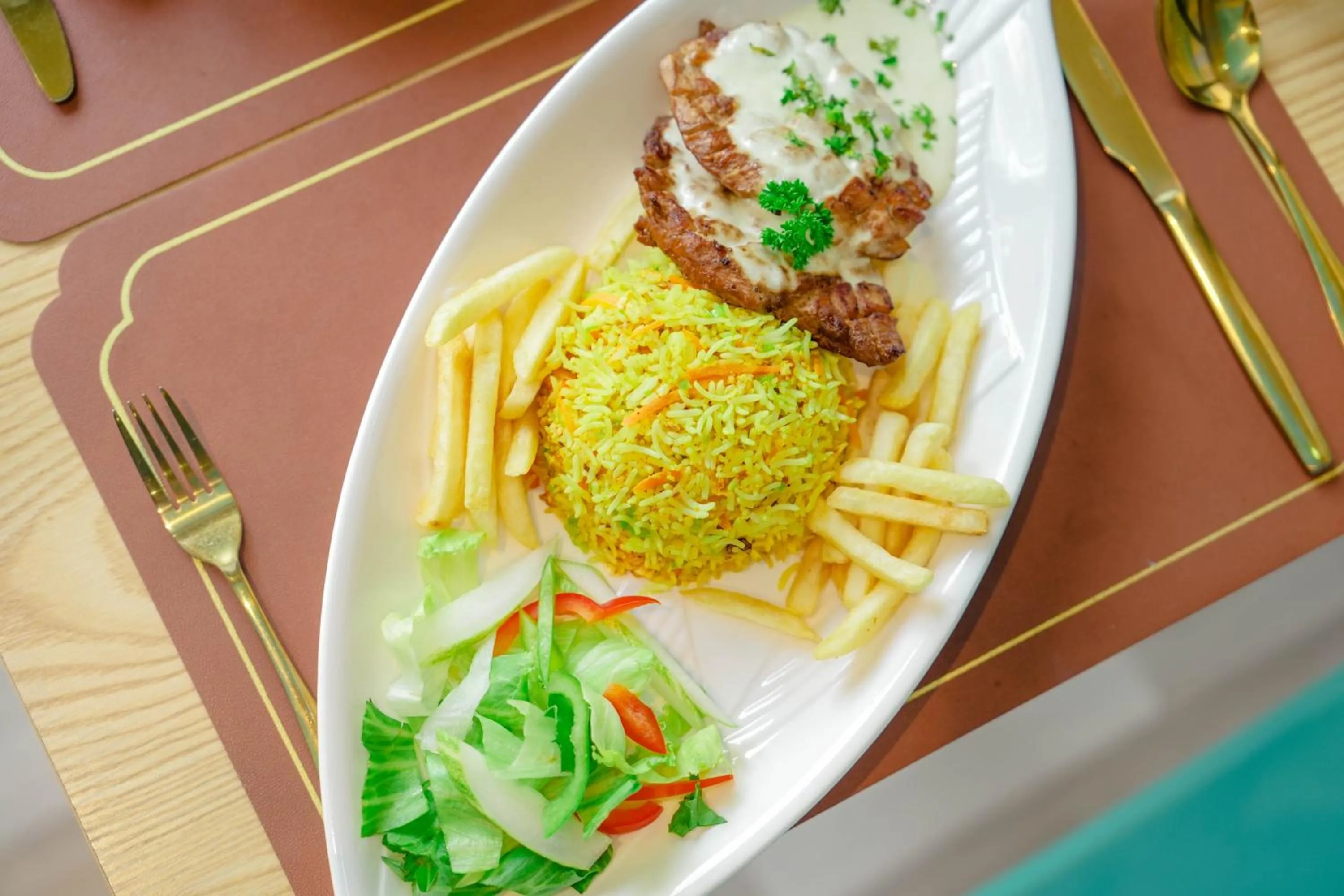 Restaurant/places to eat in FUNPLACE BEACH