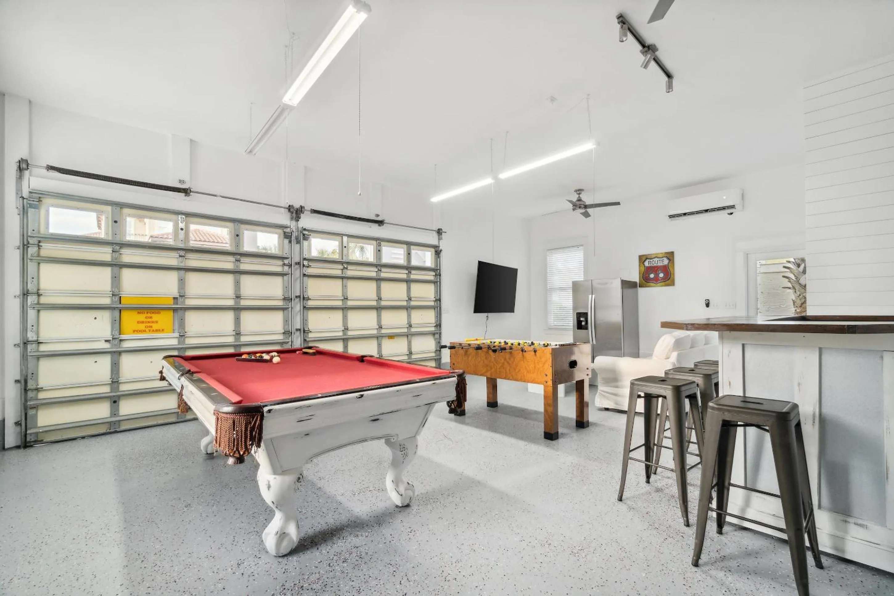 Communal lounge/ TV room in Destin Beach House - Gulf Star by Panhandle Getaways