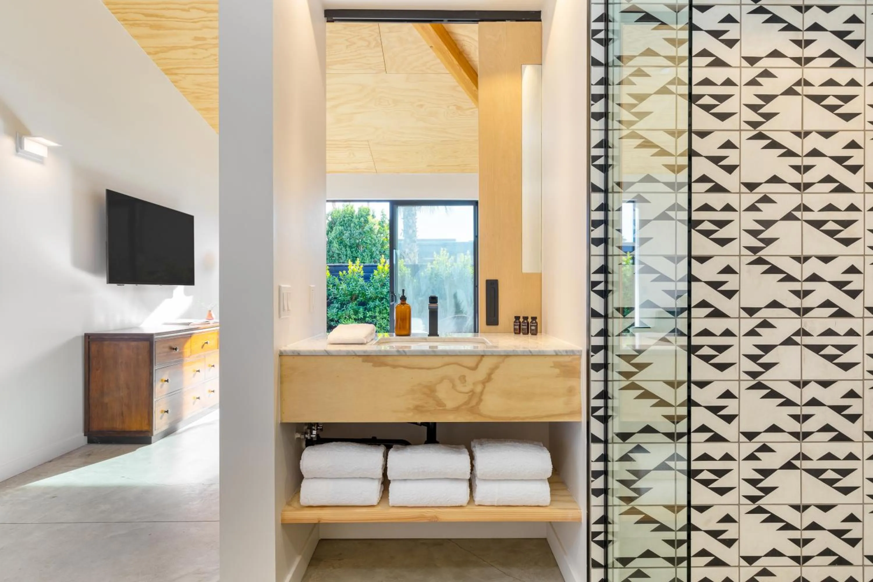 Bathroom in Blackhaus Suites by AvantStay Modern Comfort in Downtown Palm Springs