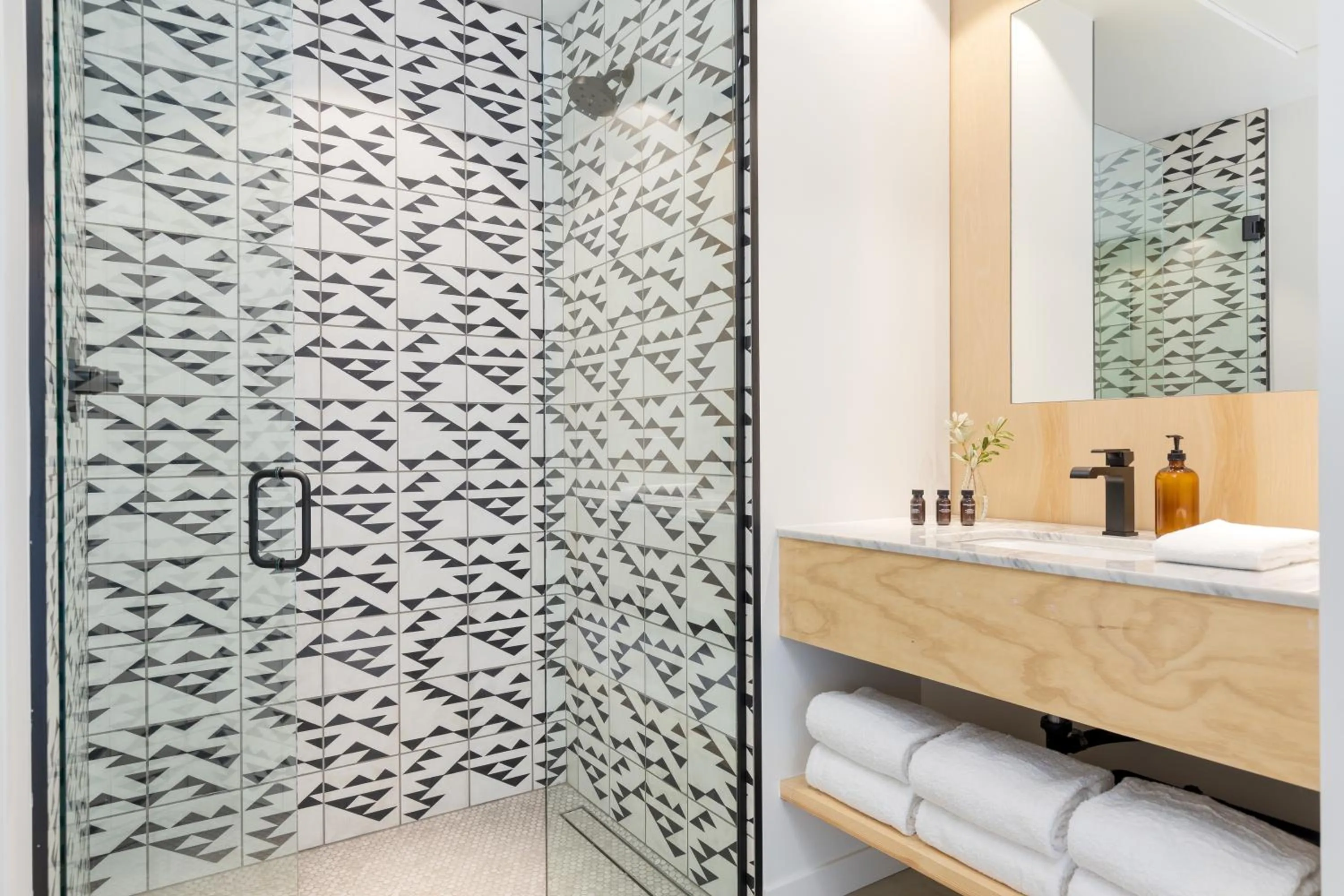 Bathroom in Blackhaus Suites by AvantStay Modern Comfort in Downtown Palm Springs