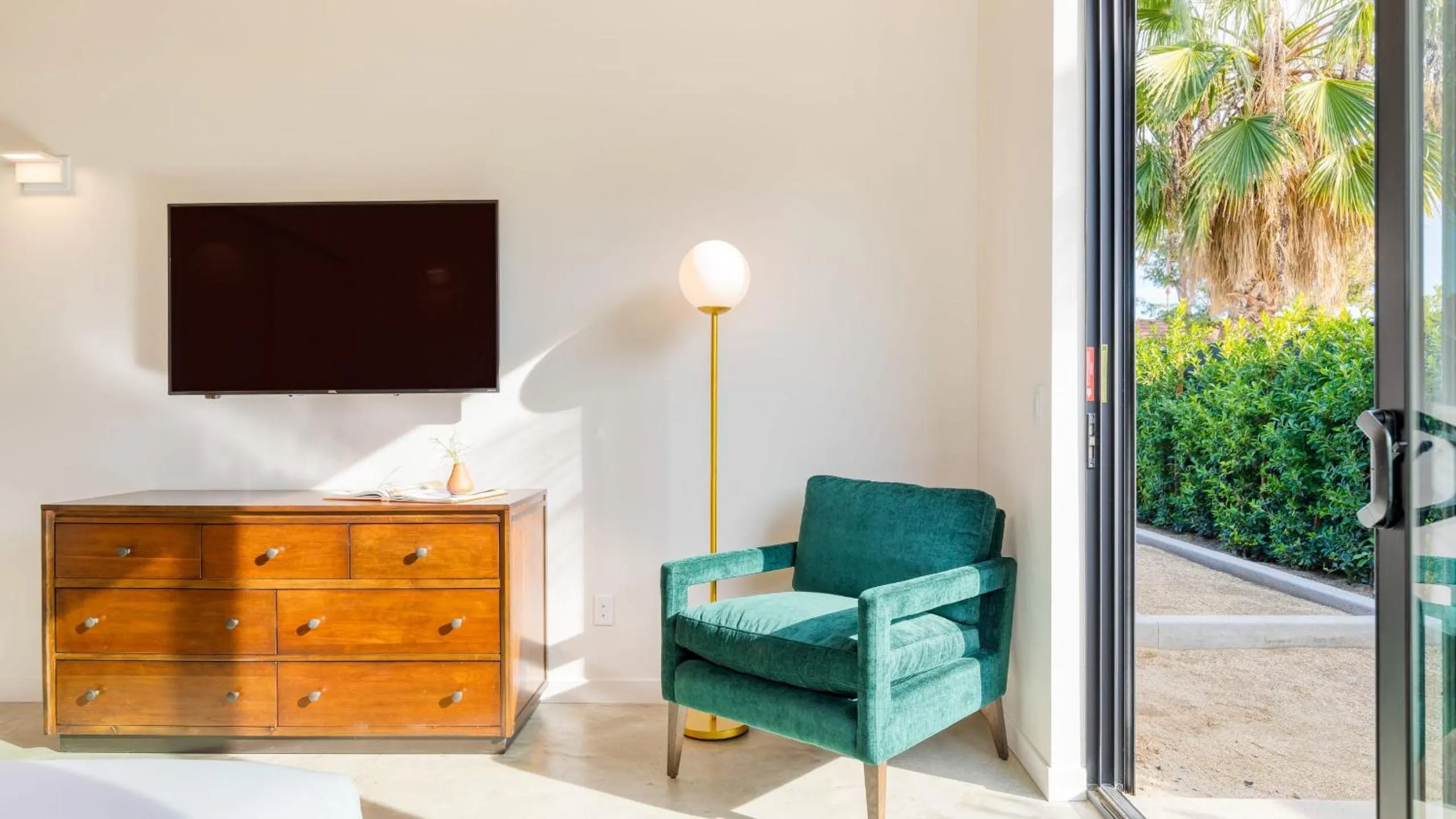 Other in Blackhaus Suites by AvantStay Modern Comfort in Downtown Palm Springs