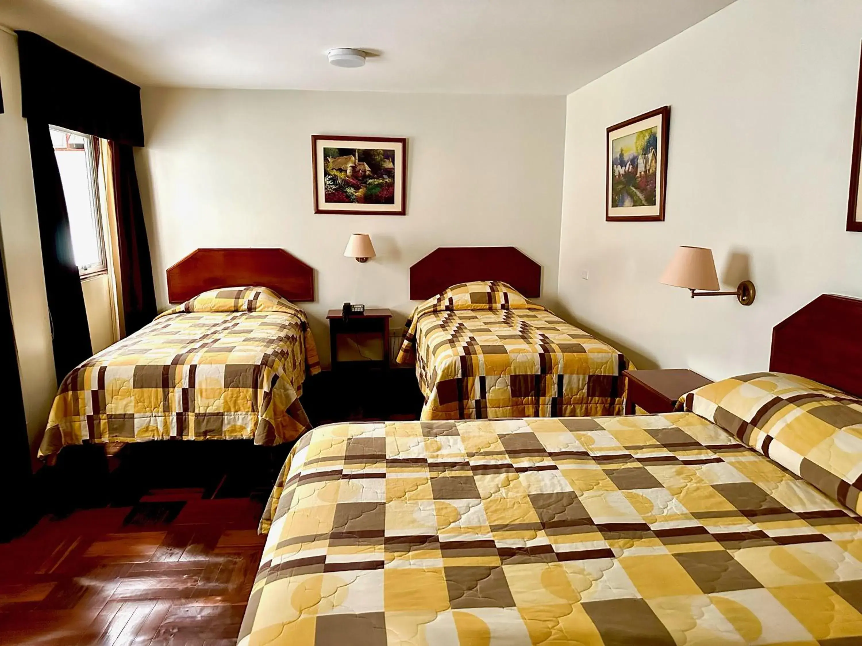 Classic Quadruple Room in HOTEL SAN ANDRES *** Classic Quadruple Room in HOTEL SAN ANDRES ***
