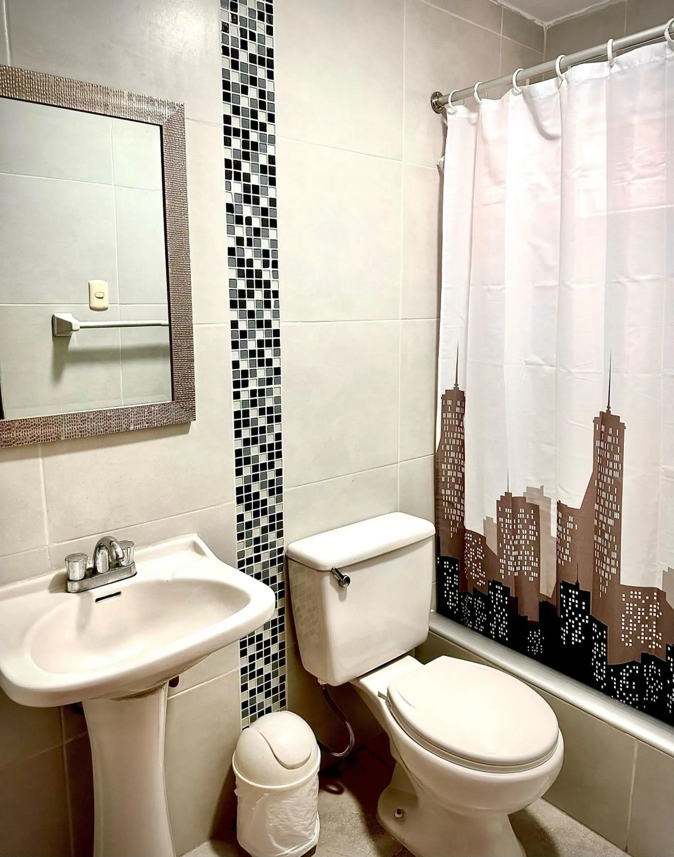 Deluxe Queen Room in HOTEL SAN ANDRES *** Deluxe Queen Room in HOTEL SAN ANDRES ***