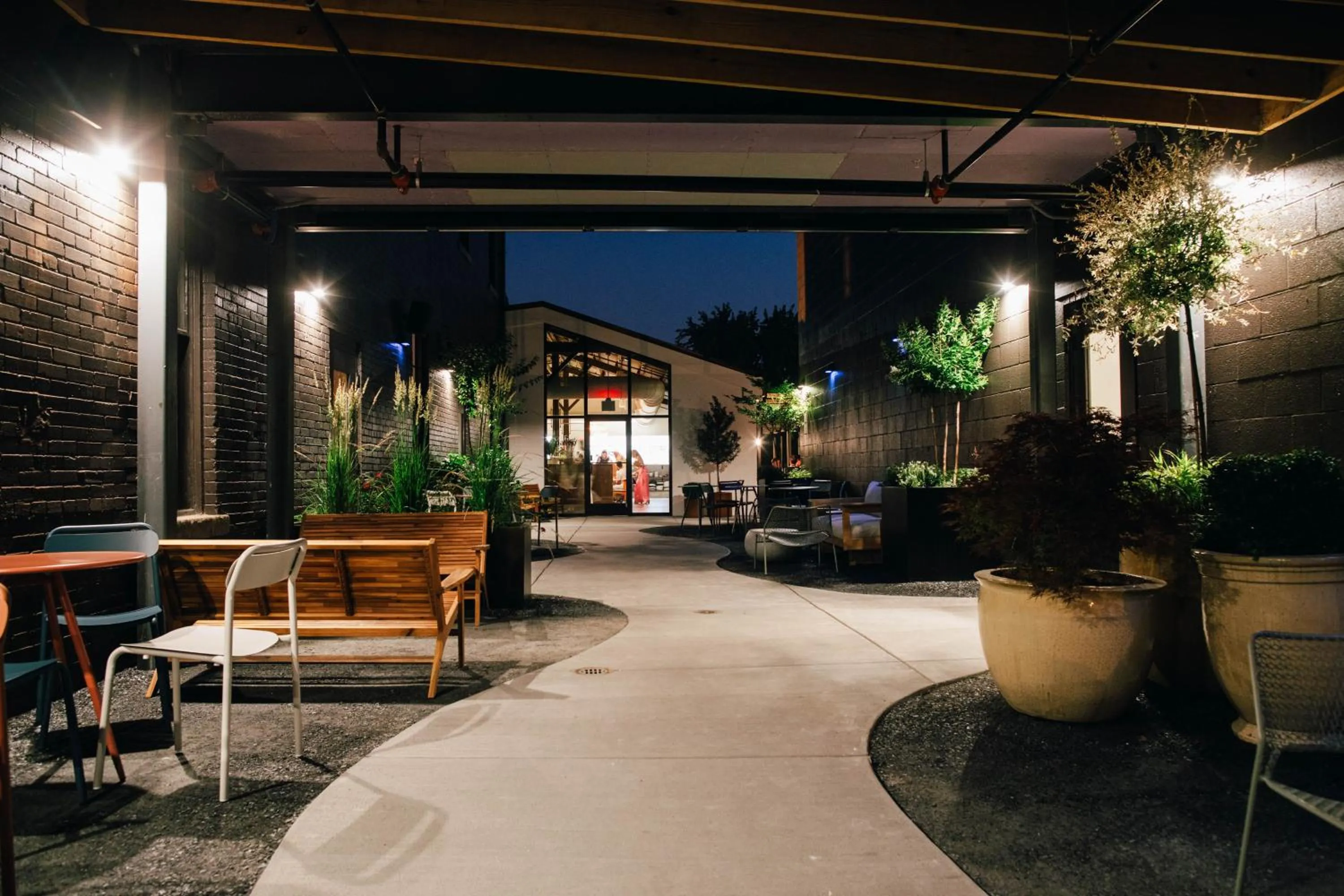Facade/entrance in The Myriad Hotel Louisville, Tapestry Collection by Hilton