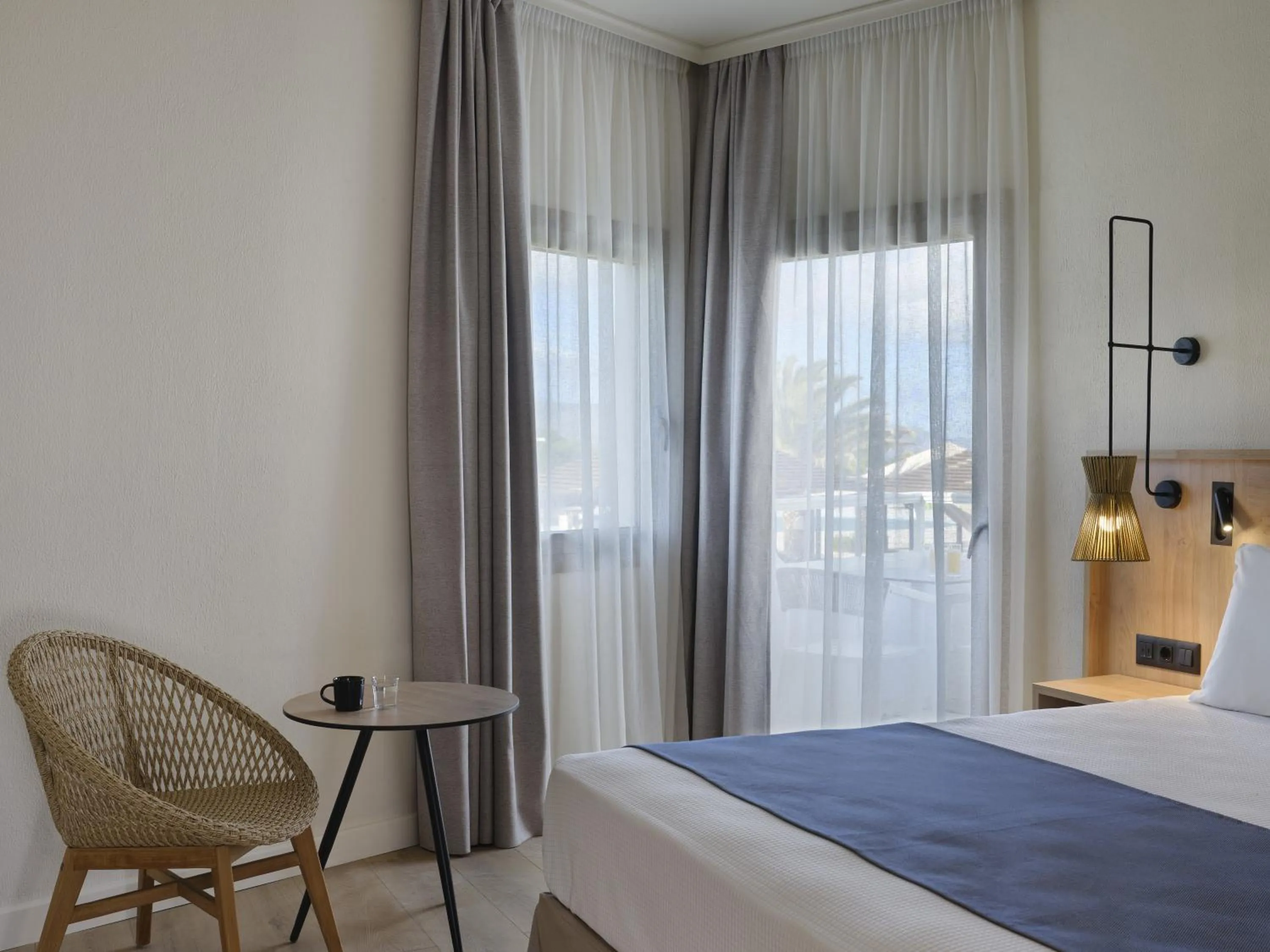 Bedroom, Bed in Atlantica Ocean Beach Resort