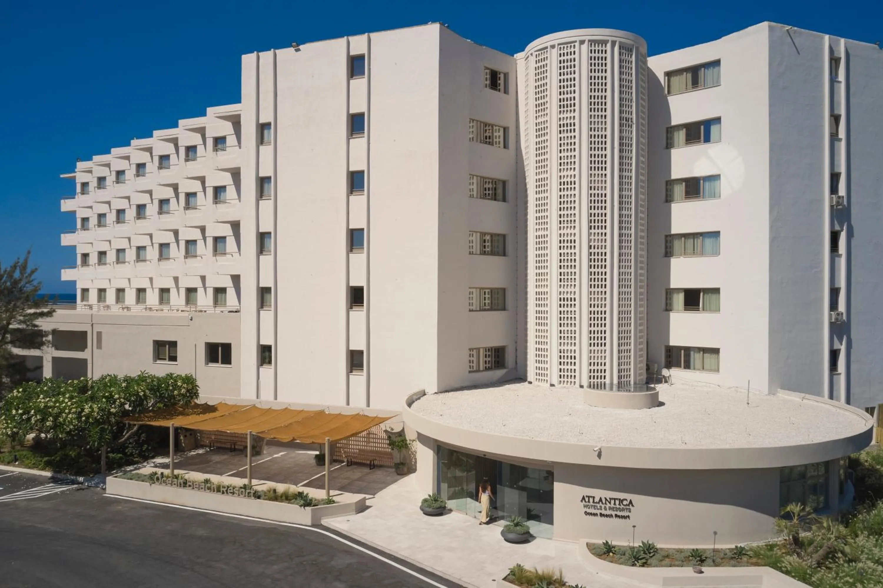 Property building in Atlantica Ocean Beach Resort