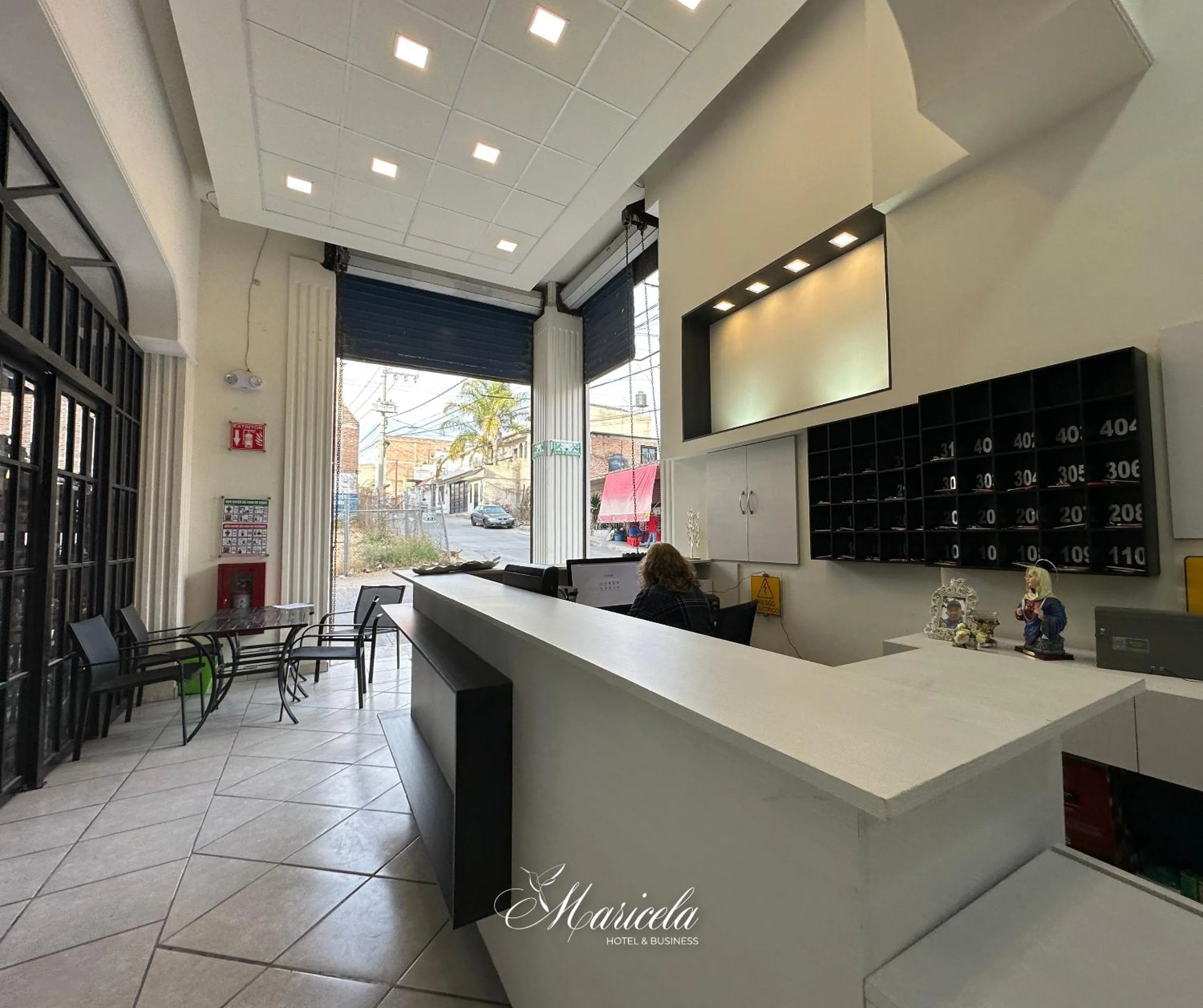 On-site shops in Hotel Maricela