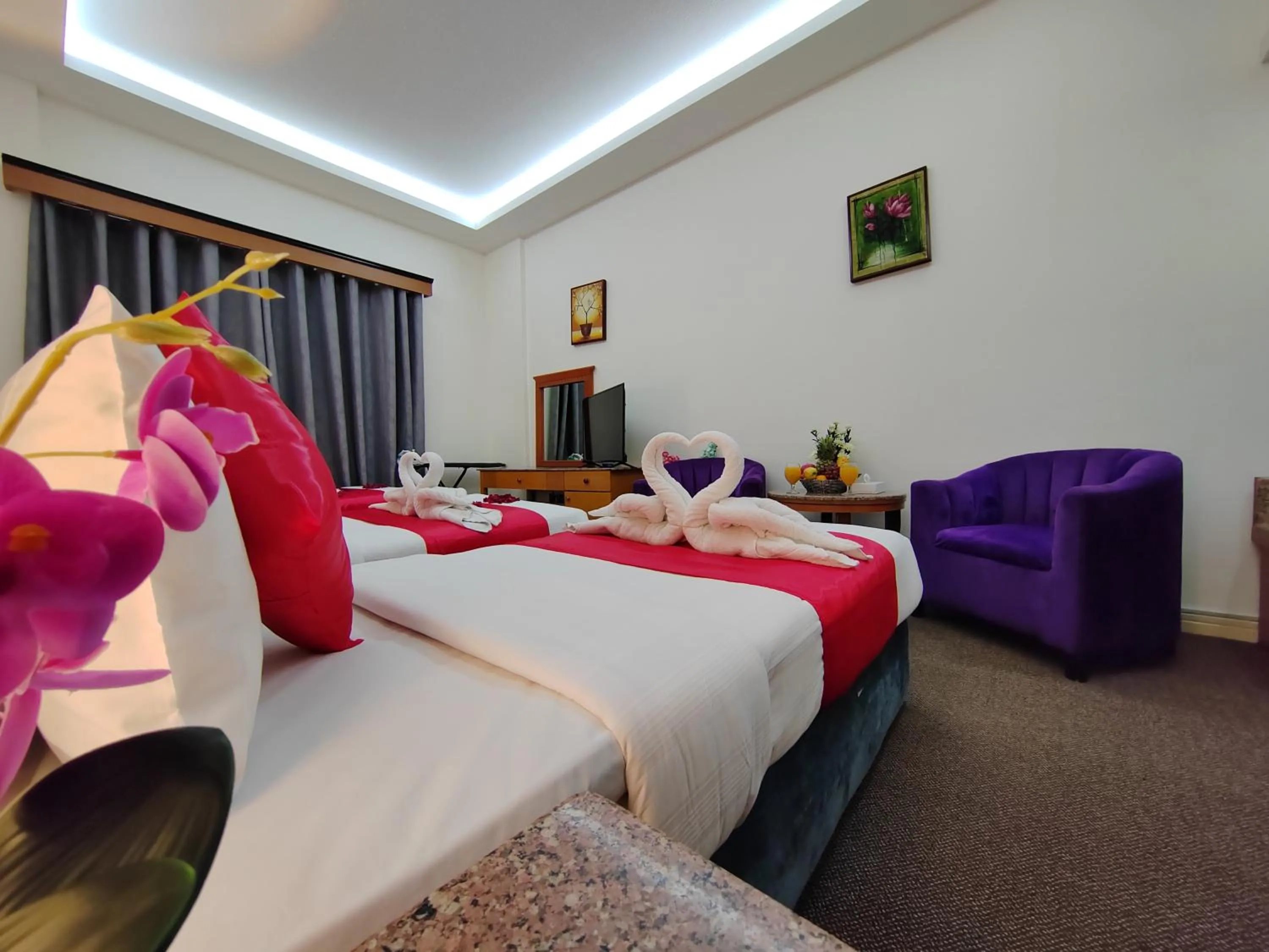 Bed in Le Paradise Palace Hotel Deira Dubai Al Rigga