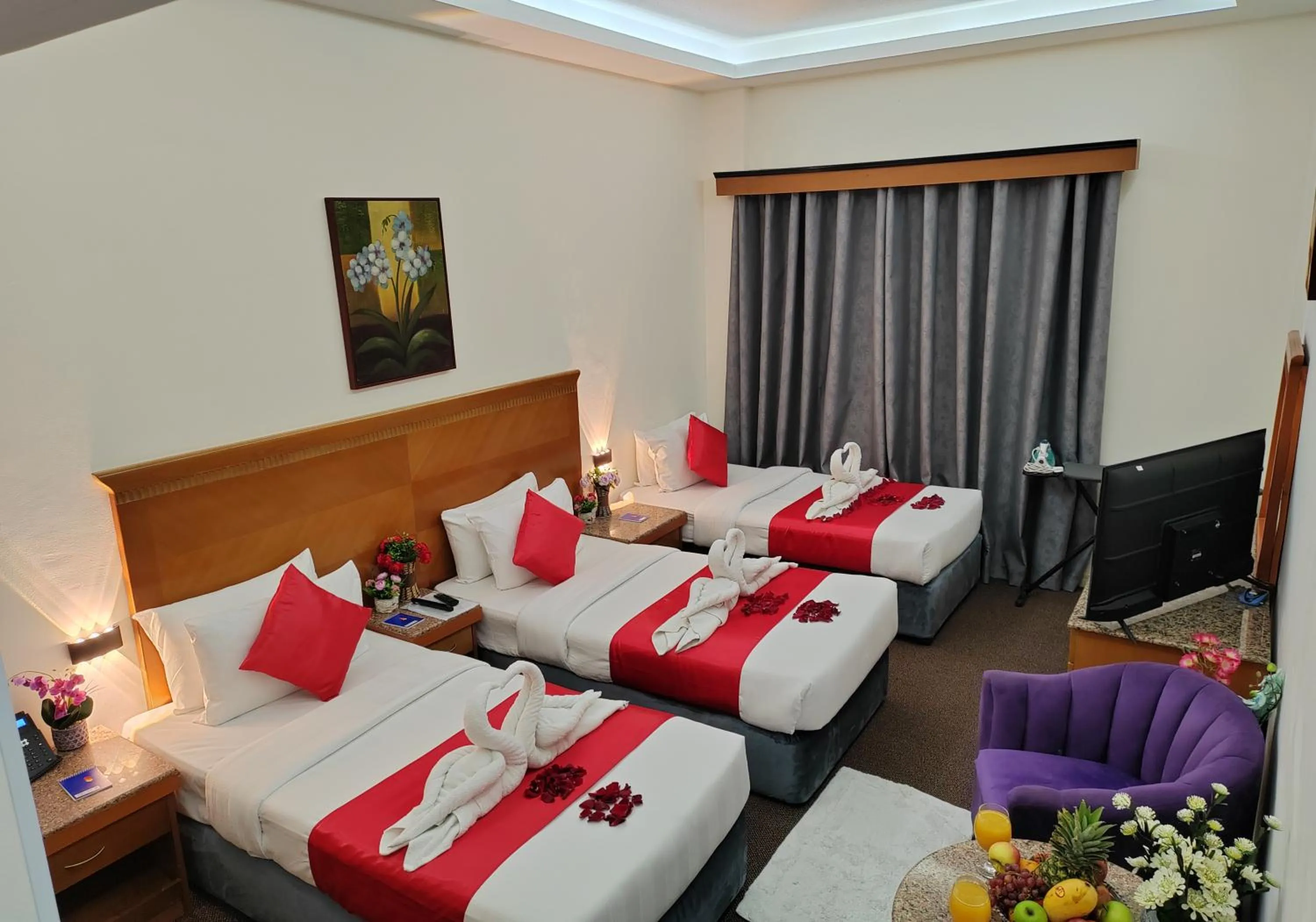 Bed in Le Paradise Palace Hotel Deira Dubai Al Rigga