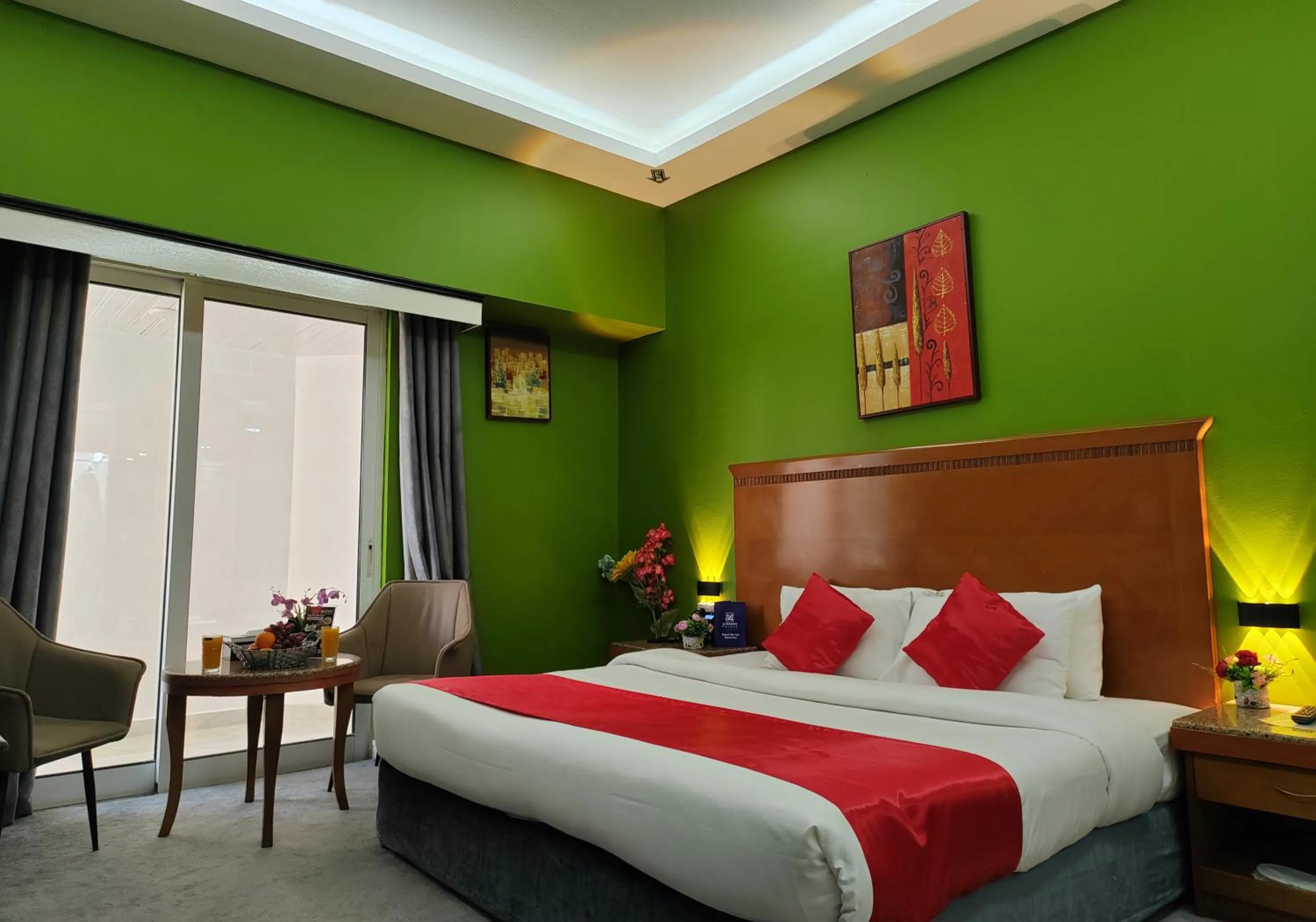 Bed in Le Paradise Palace Hotel Deira Dubai Al Rigga