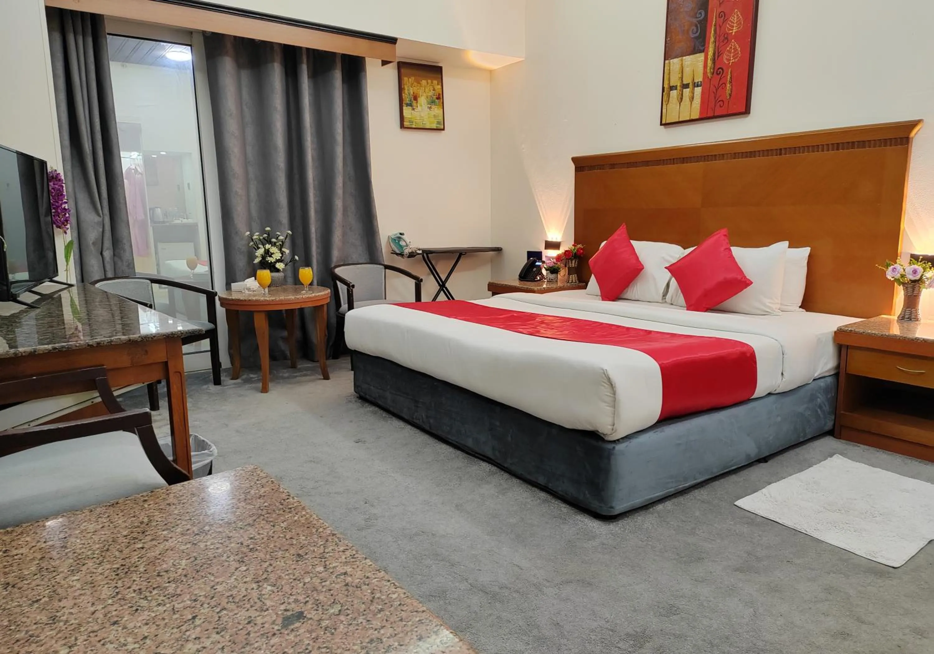 Bed in Le Paradise Palace Hotel Deira Dubai Al Rigga