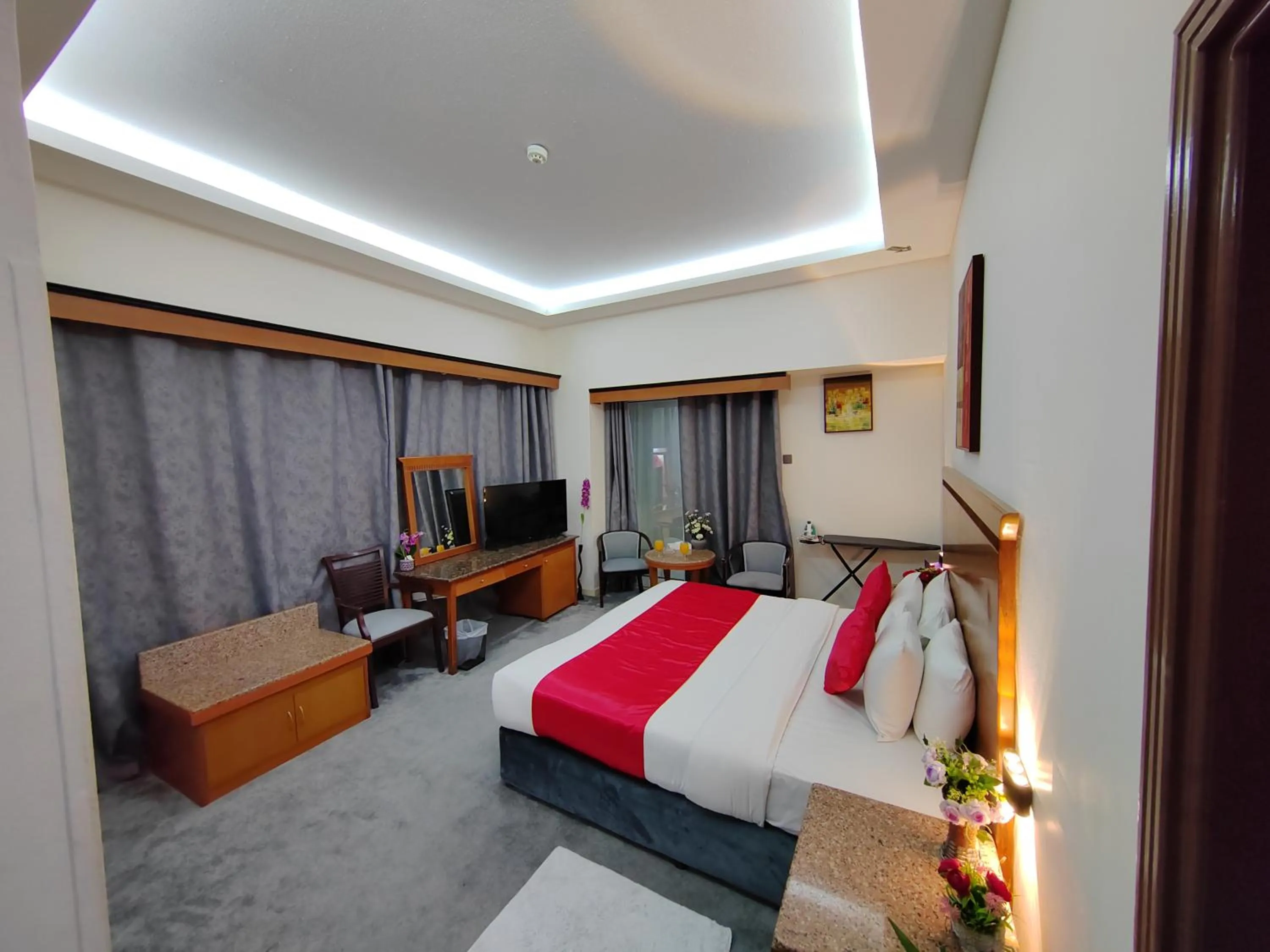 Bed in Le Paradise Palace Hotel Deira Dubai Al Rigga