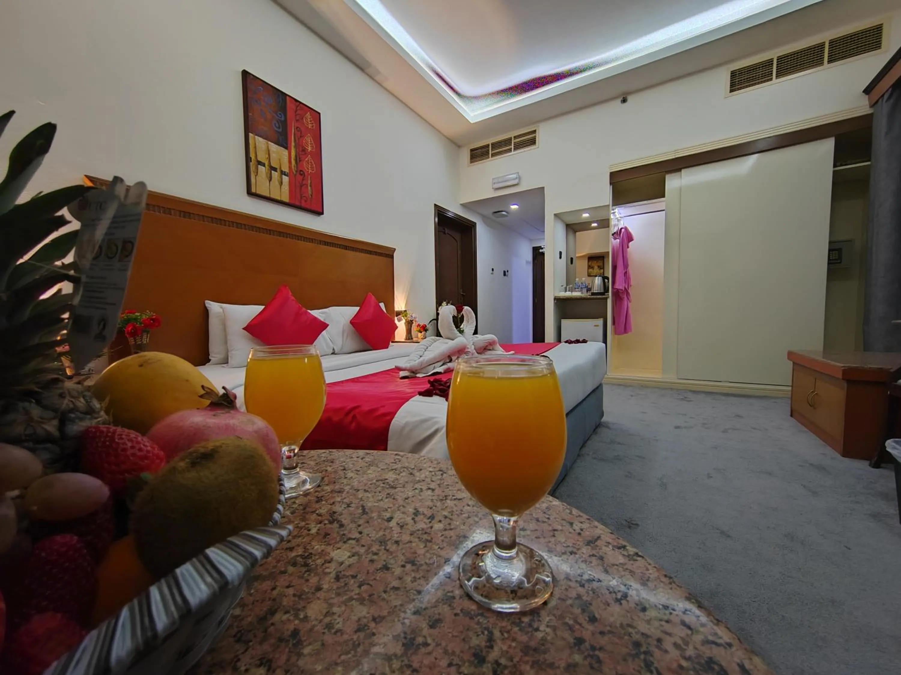 Bed in Le Paradise Palace Hotel Deira Dubai Al Rigga