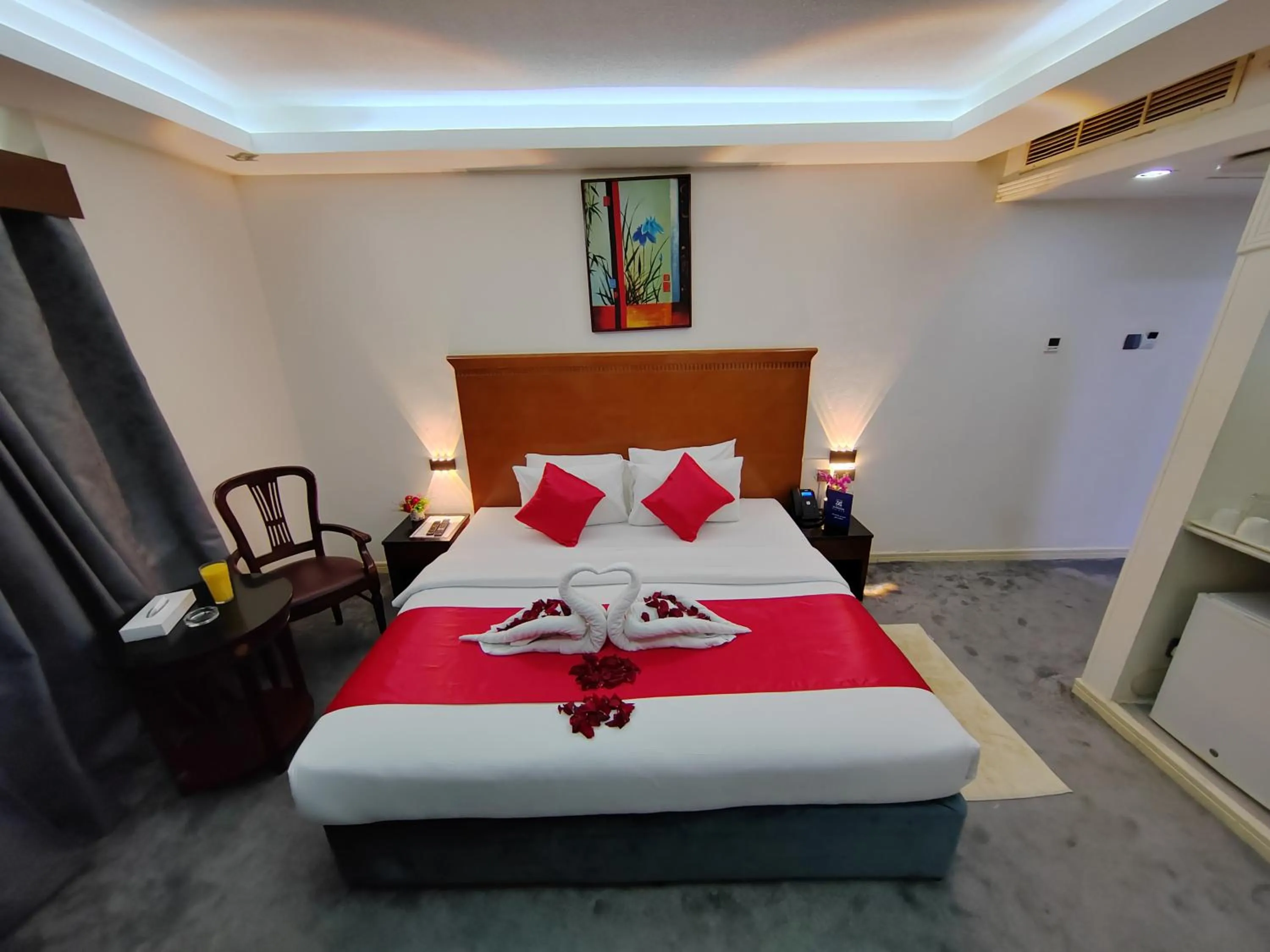 Bed in Le Paradise Palace Hotel Deira Dubai Al Rigga