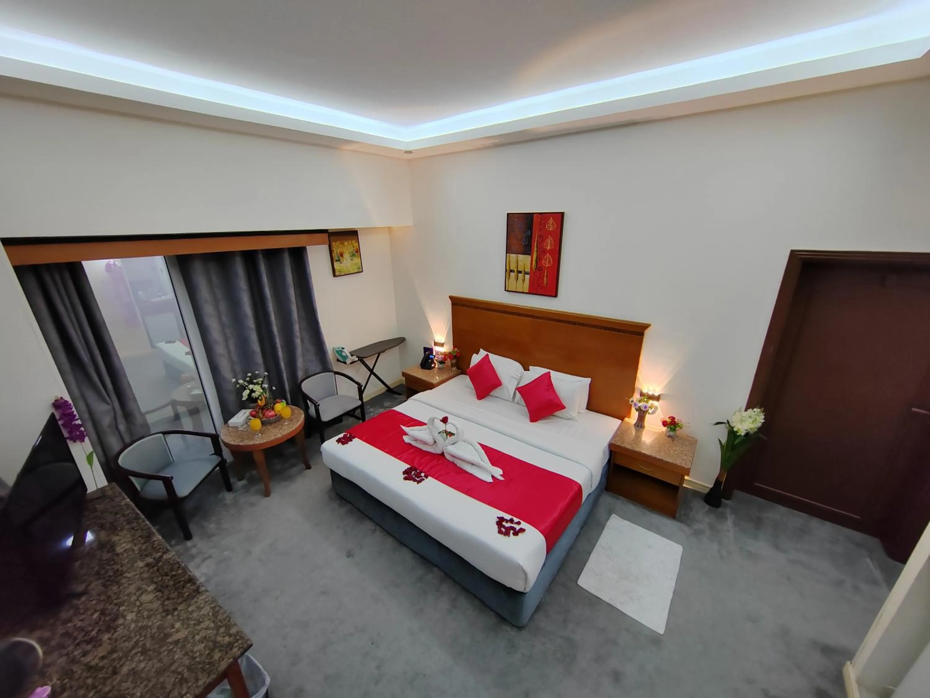 Bed in Le Paradise Palace Hotel Deira Dubai Al Rigga