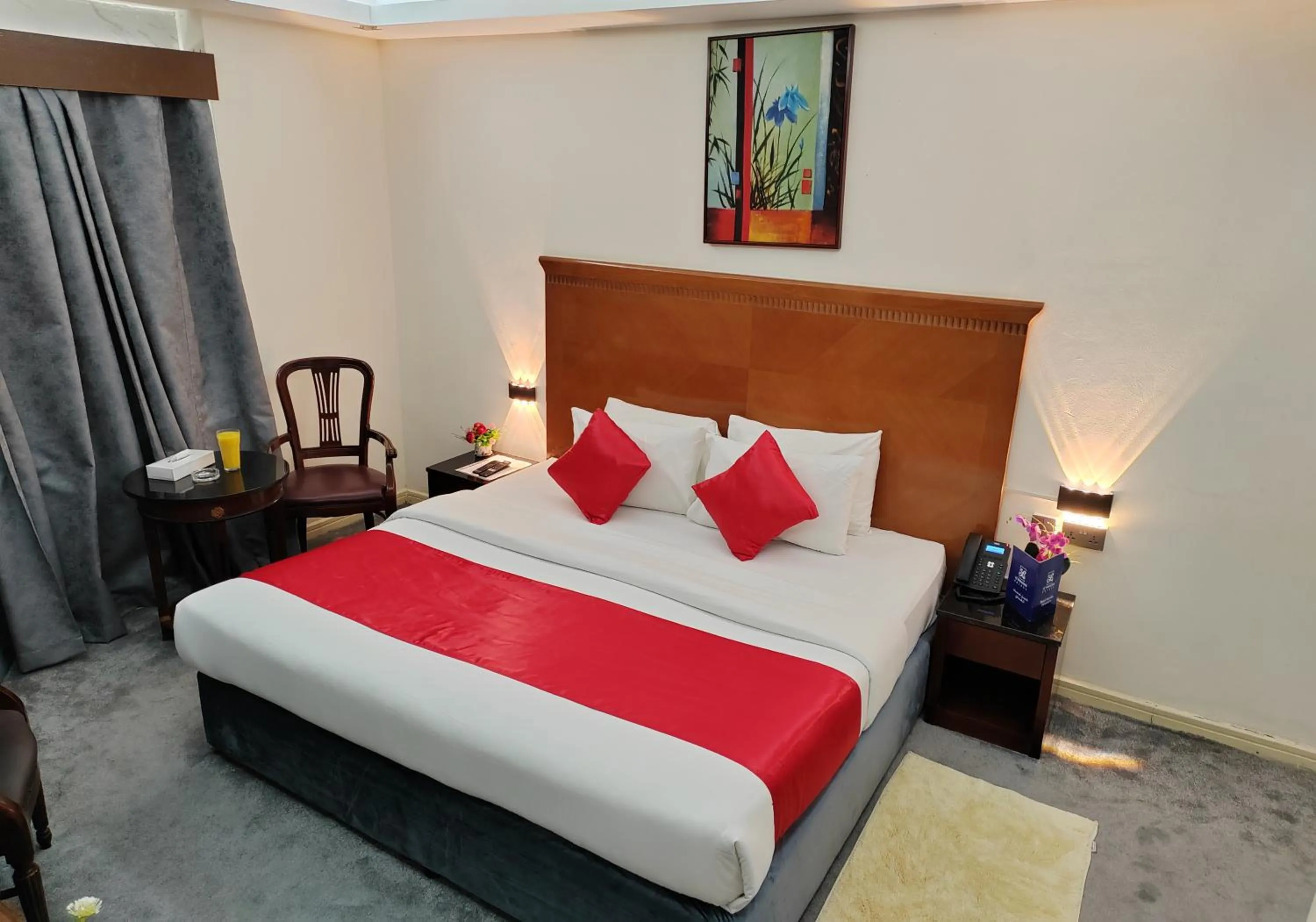 Bed in Le Paradise Palace Hotel Deira Dubai Al Rigga