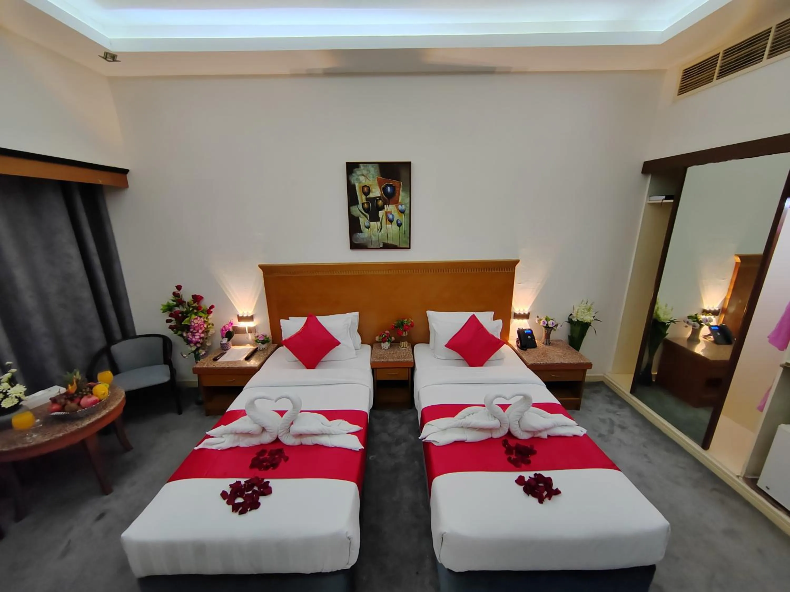 Bed in Le Paradise Palace Hotel Deira Dubai Al Rigga