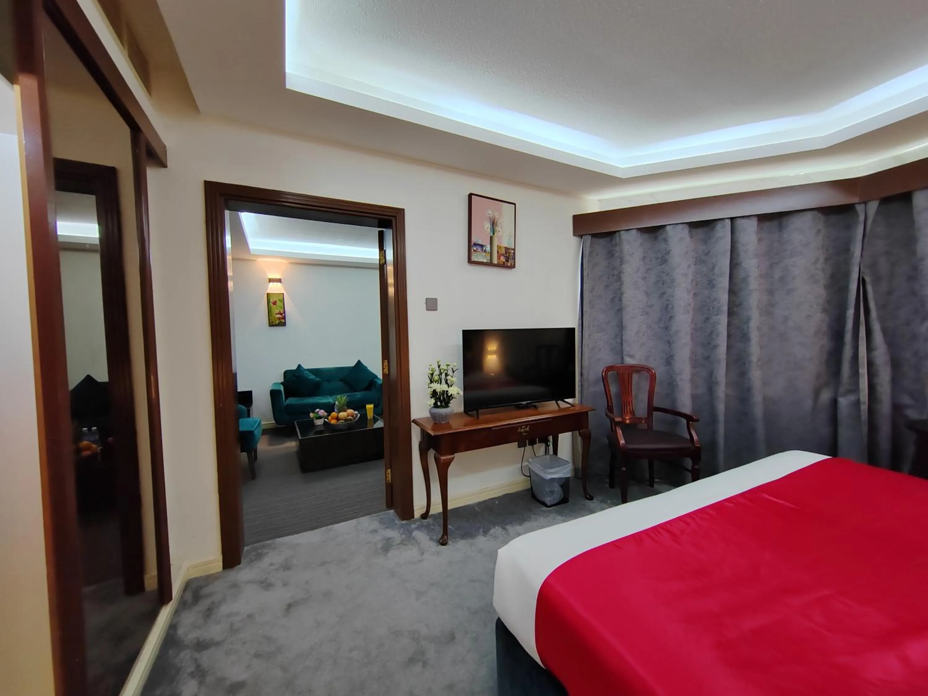 Communal lounge/ TV room, Bed in Le Paradise Palace Hotel Deira Dubai Al Rigga