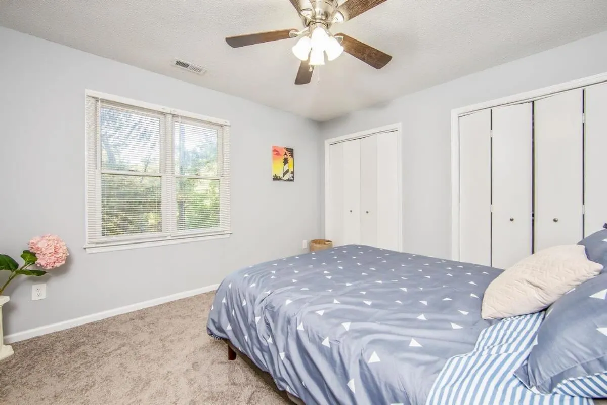 Bed in No Place Like Homeplace Ii