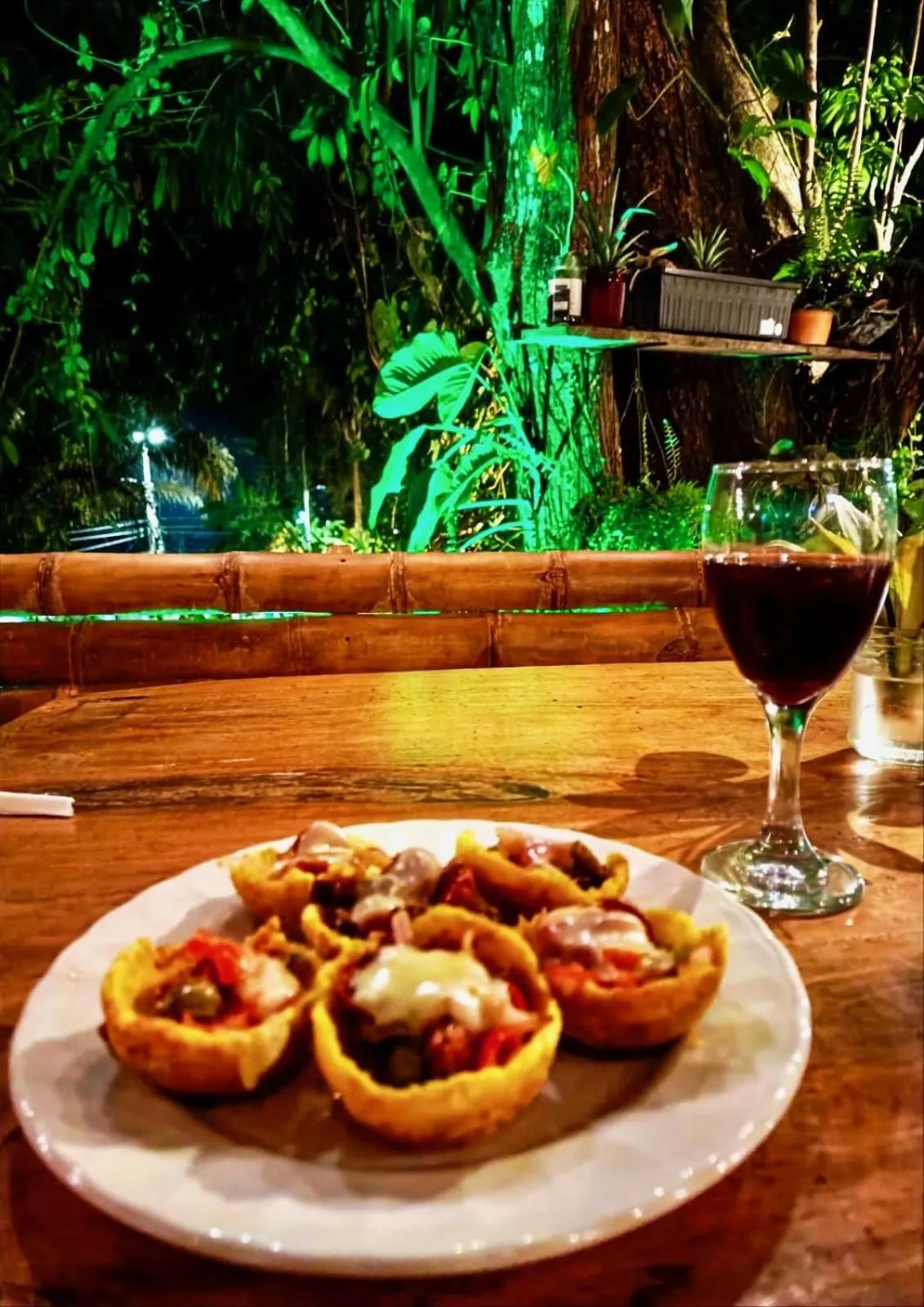 Night in Coffee House Minca