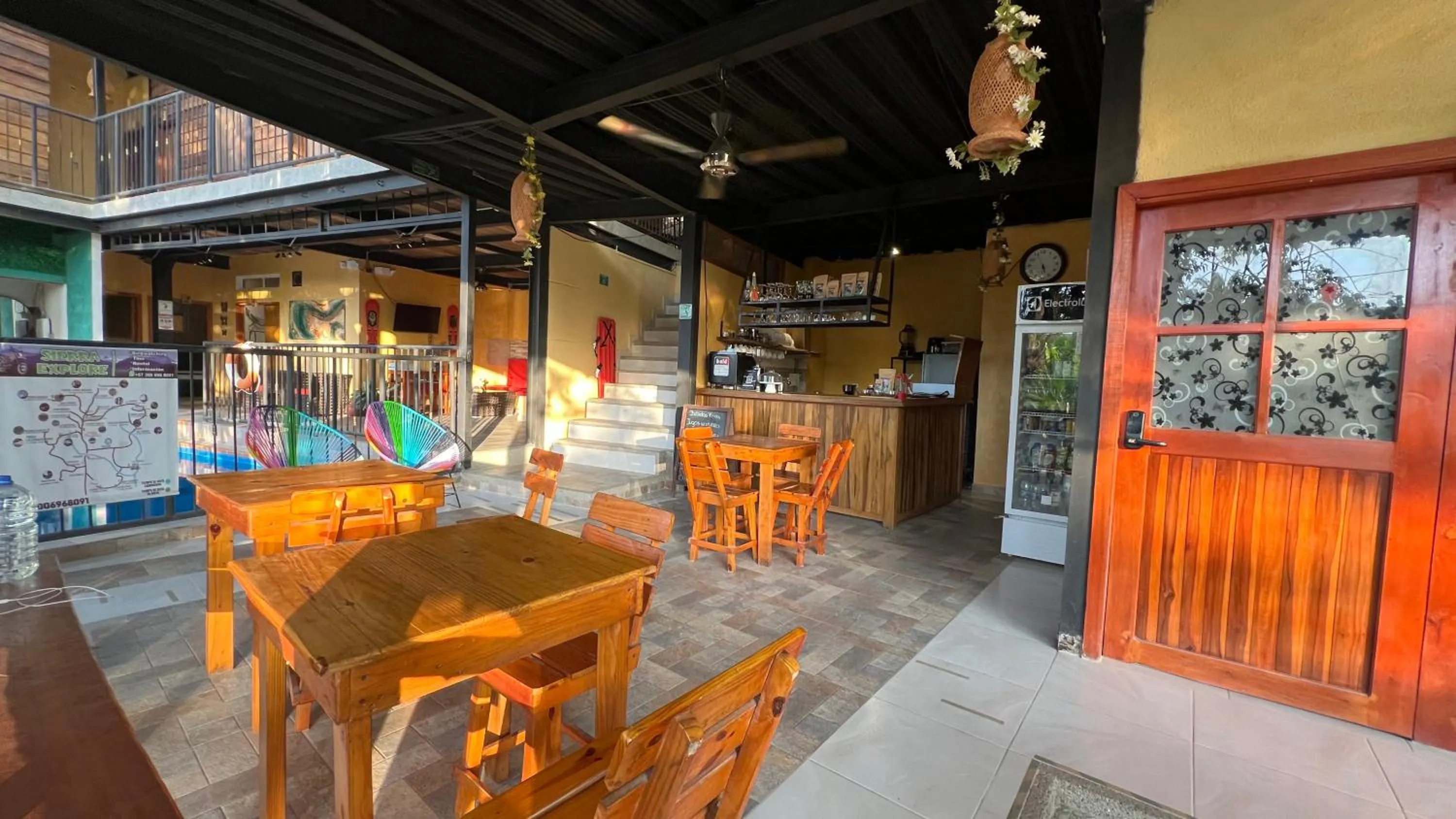 Restaurant/places to eat in Coffee House Minca