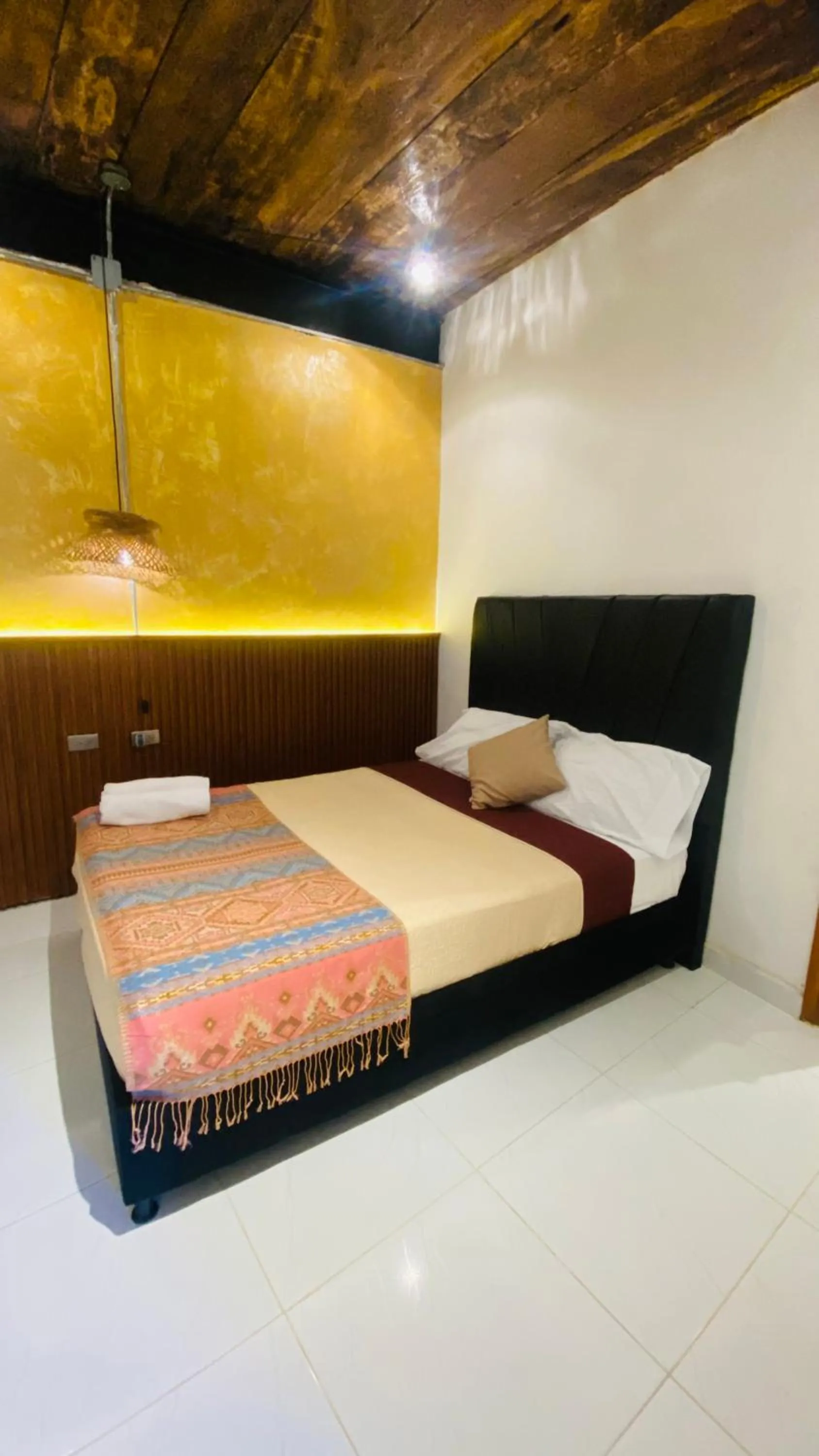 Bed in Coffee House Minca