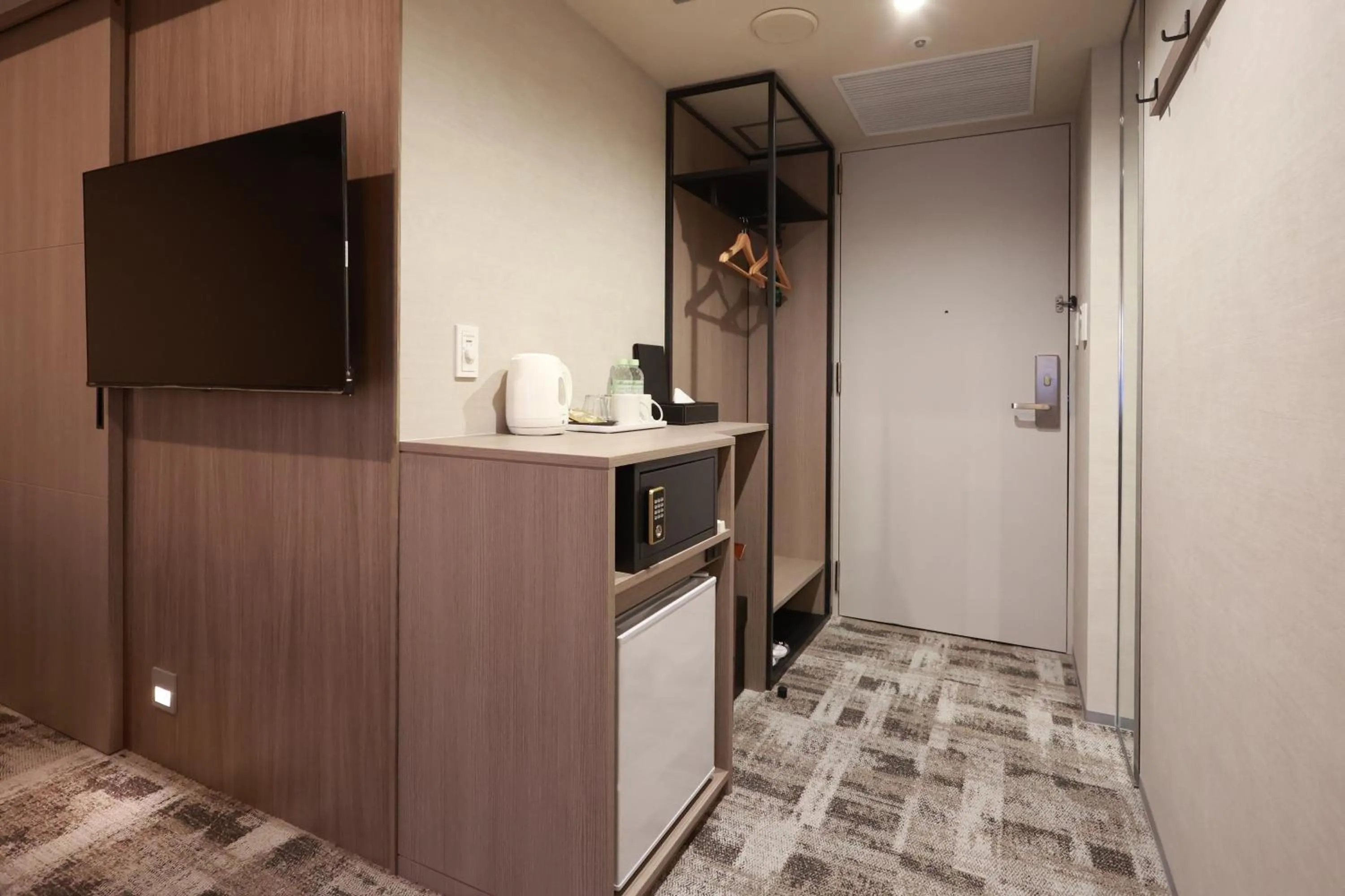 Photo of the whole room in SK HOTEL Kobe Ekimae