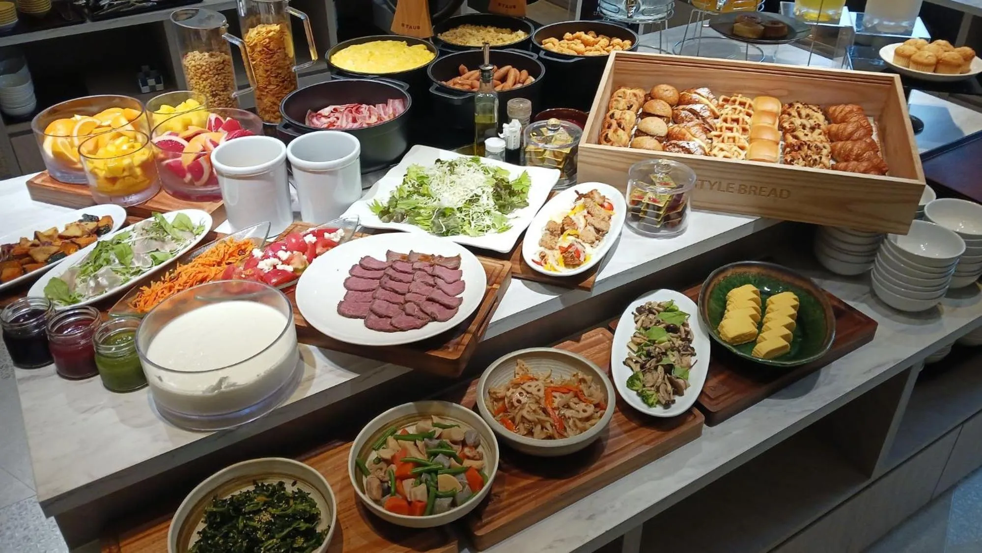 Restaurant/places to eat in SK HOTEL Kobe Ekimae