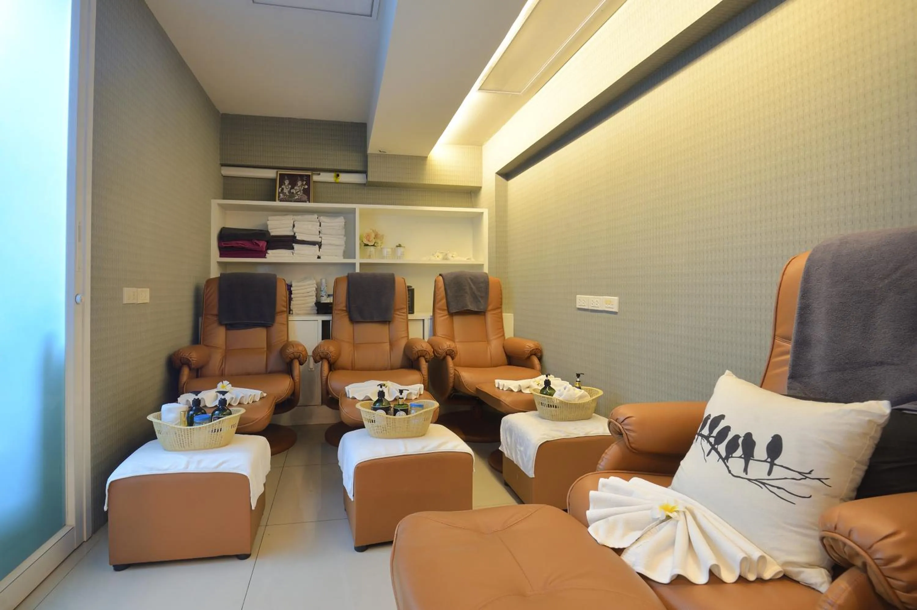 Massage in De Lux Bangkok Hotel