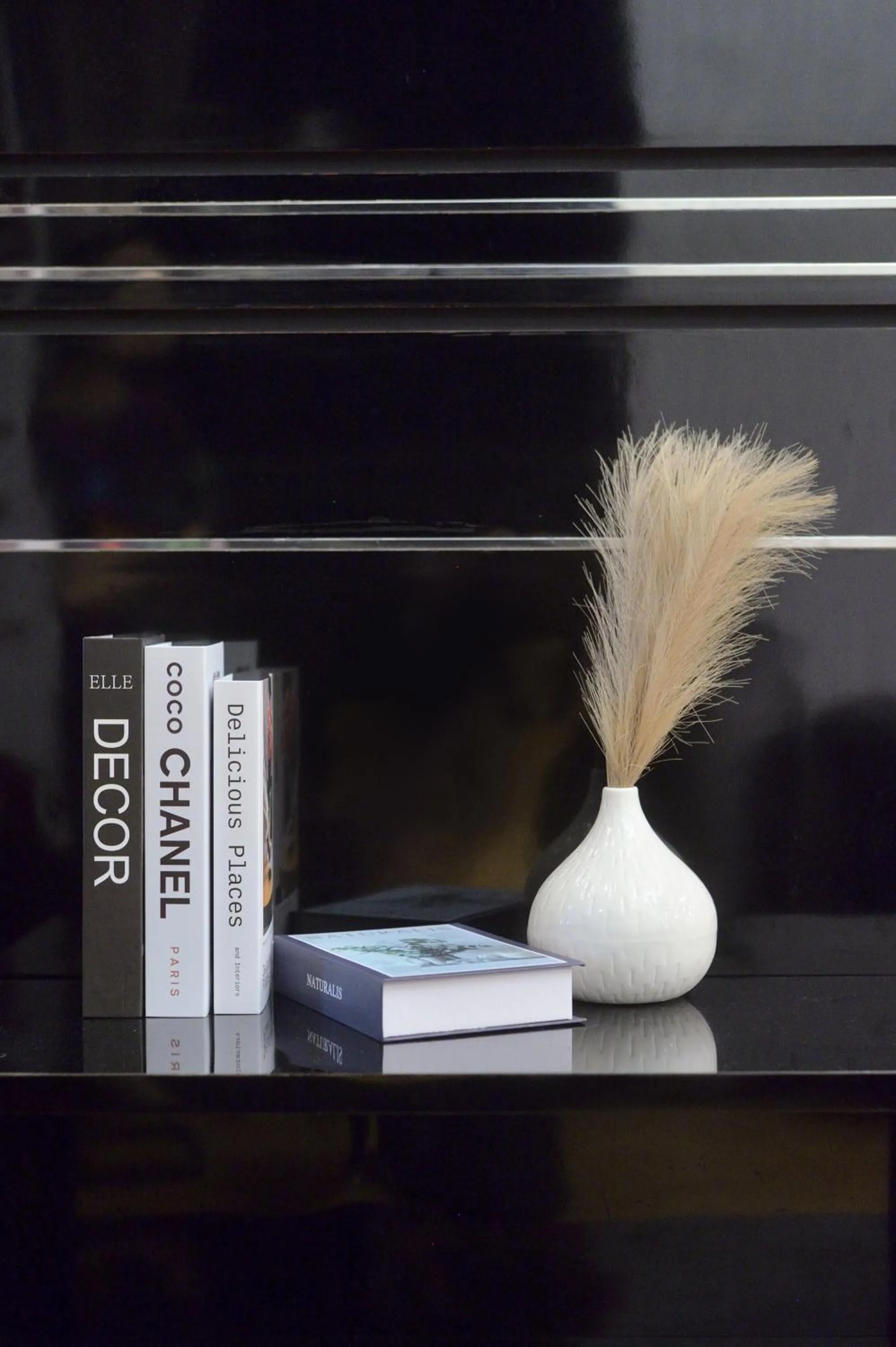 Property building in De Lux Bangkok Hotel