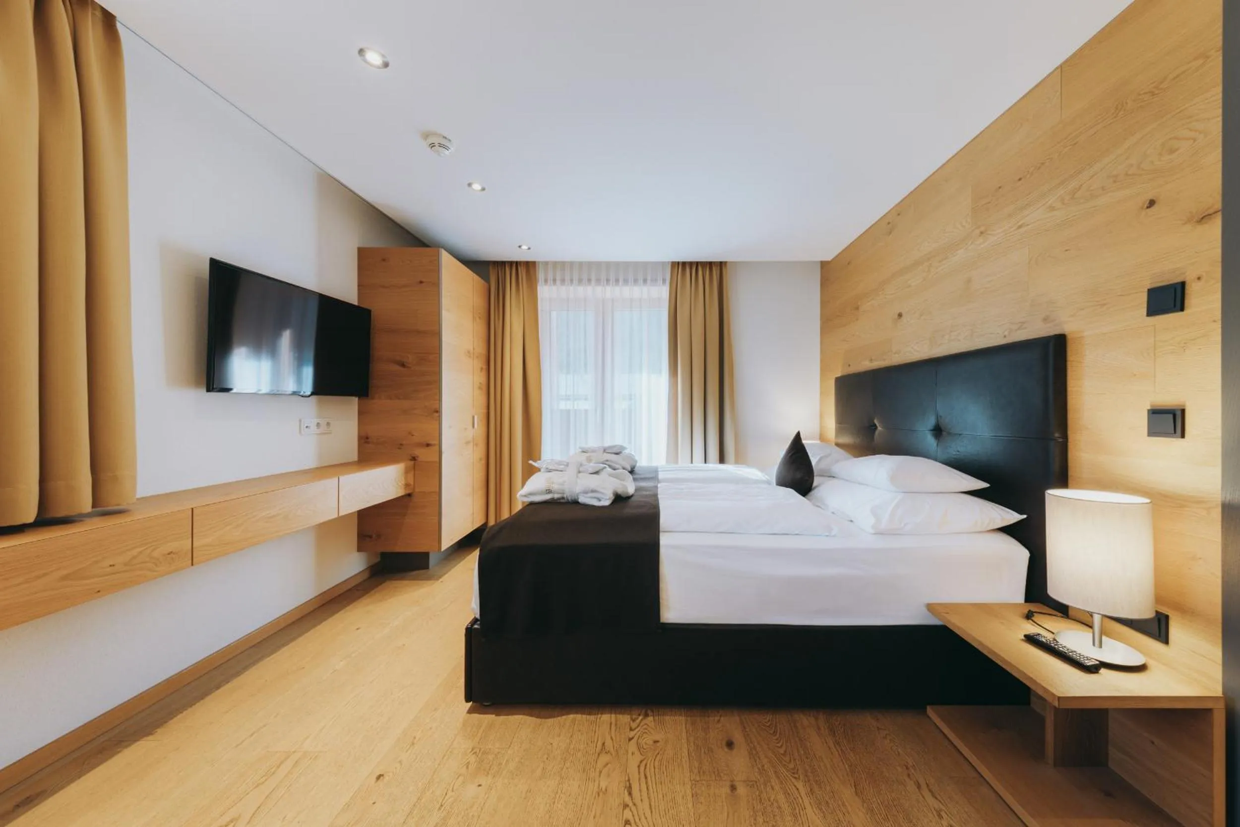 Bed in Apart-Hotel Laurus Lech